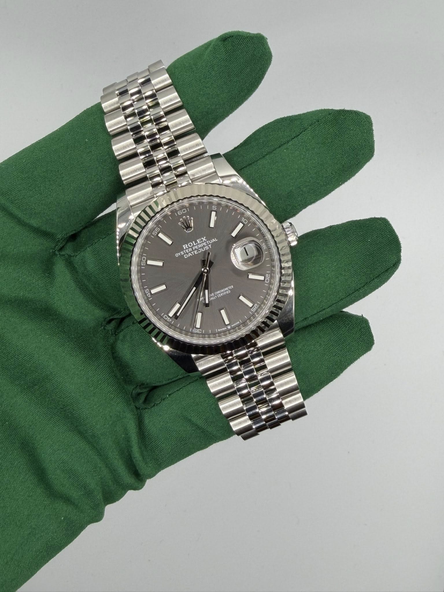 May be an image of wrist watch and text that says '101 OLEX TUAL OYST STERPERPET STERIUST ROLEX 501 Al 1OU GIC'