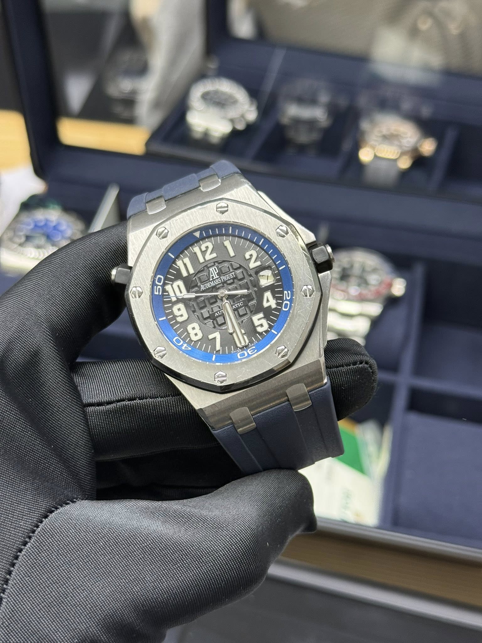 May be an image of wrist watch and text that says '١ P 2 12 AP ACDEMLARS 05 IQ 9 4 O' 20 3 e un O 1) W نام 집'