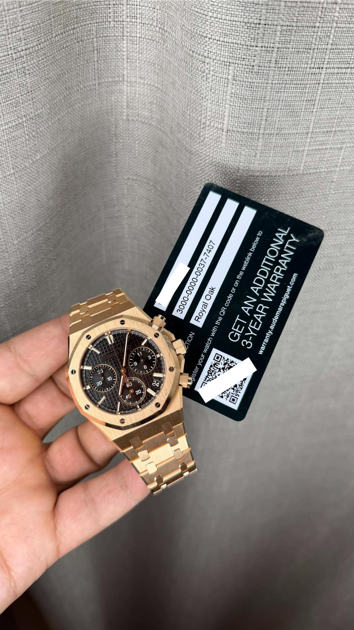 May be an image of digital watch and text that says 'I - theweblnkbela weblink ADDITIONAL below WARRANTY rspiguet 0000- Oak coda com 3000 Royal hec GET ETAN AN 3-YEAR warranty.…