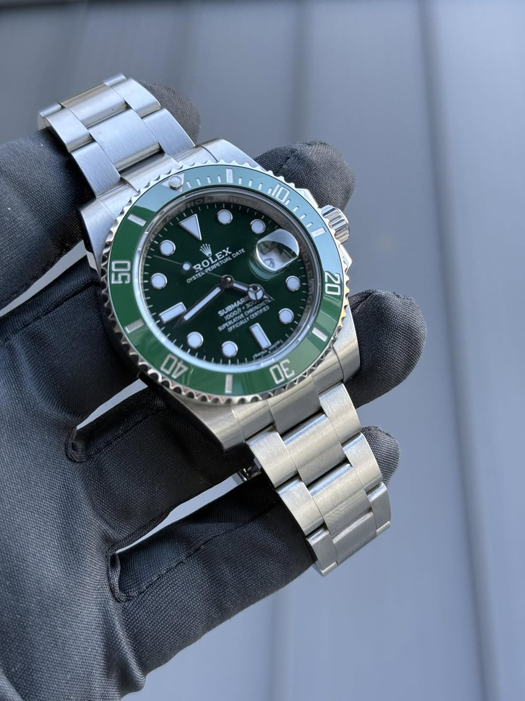 May be an image of wrist watch and text that says 'αι 50 OLEY LEX ROLE OL PERPETUA EX DAT SUBMAR SUBING CE 20 I 40 30'