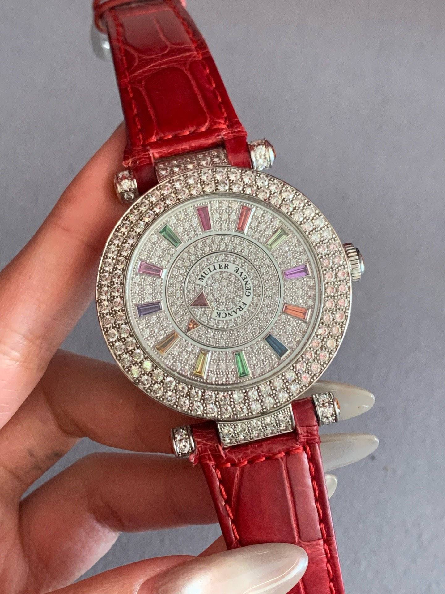May be an image of wrist watch and text that says 'MU LL ER 路 פּמו אכג 2 83 የሌ במעמכע 20'