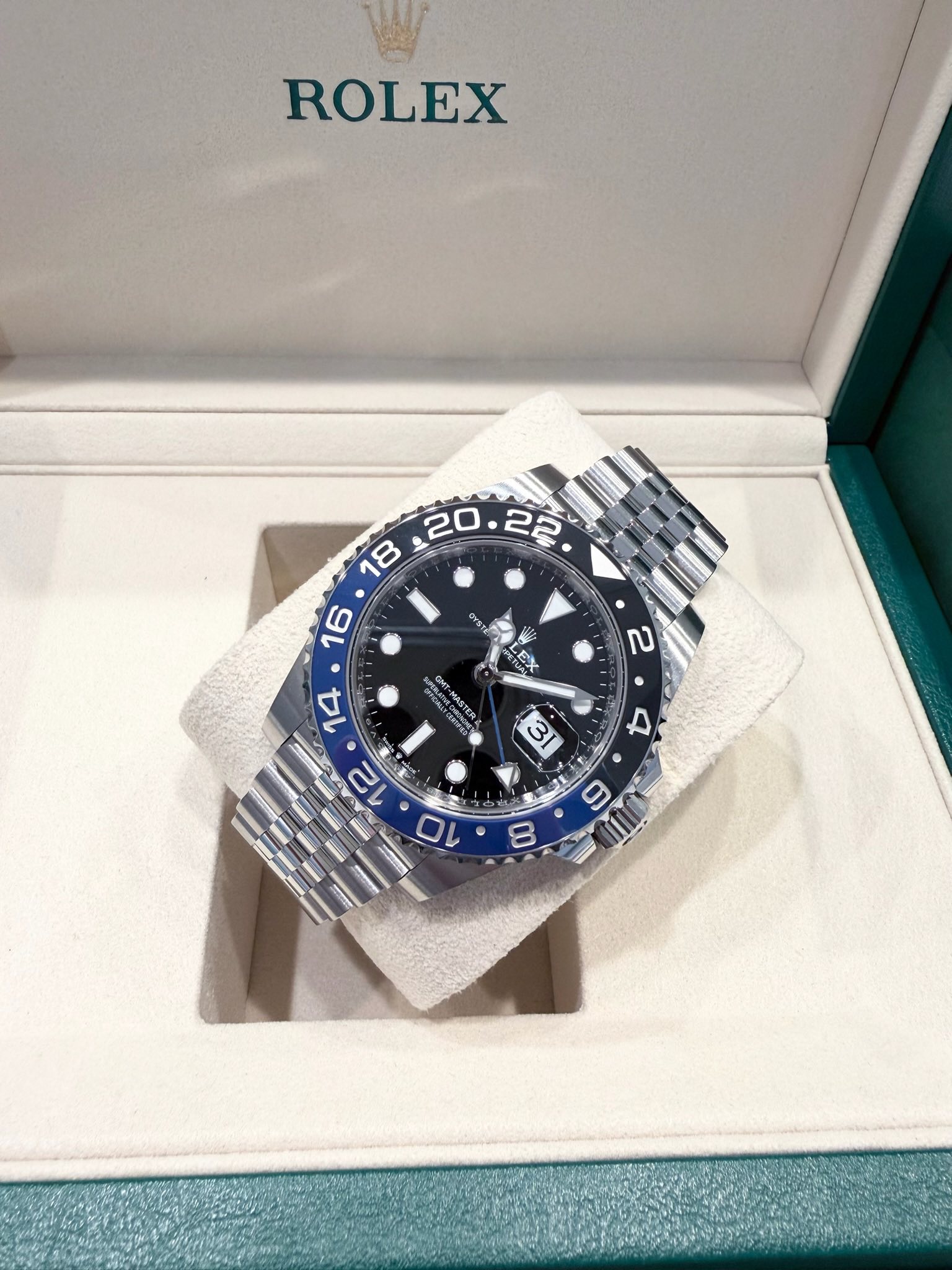 May be an image of wrist watch and text that says 'ROLEX @να 16 EX GH MADY ASTER '