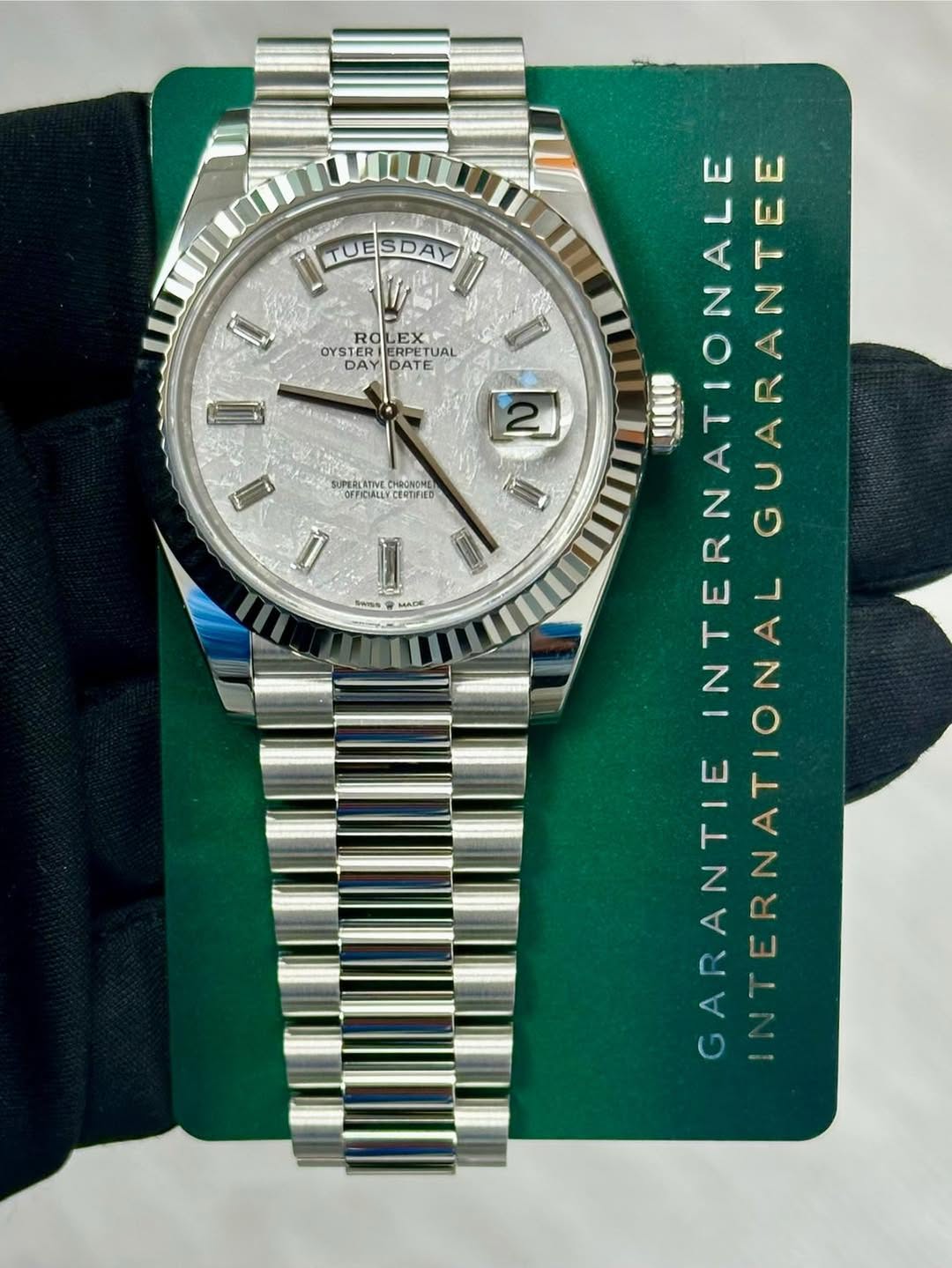 May be an image of wrist watch and text that says 'TUE SDAY RO EX OYSTER| DATE DAYDATE ប RPETUAL UAL DAY I D UPERCRTNE FICIALLY CETИEO 1 Swis MADE HADE MA IUQUR INTERNATIONAL…