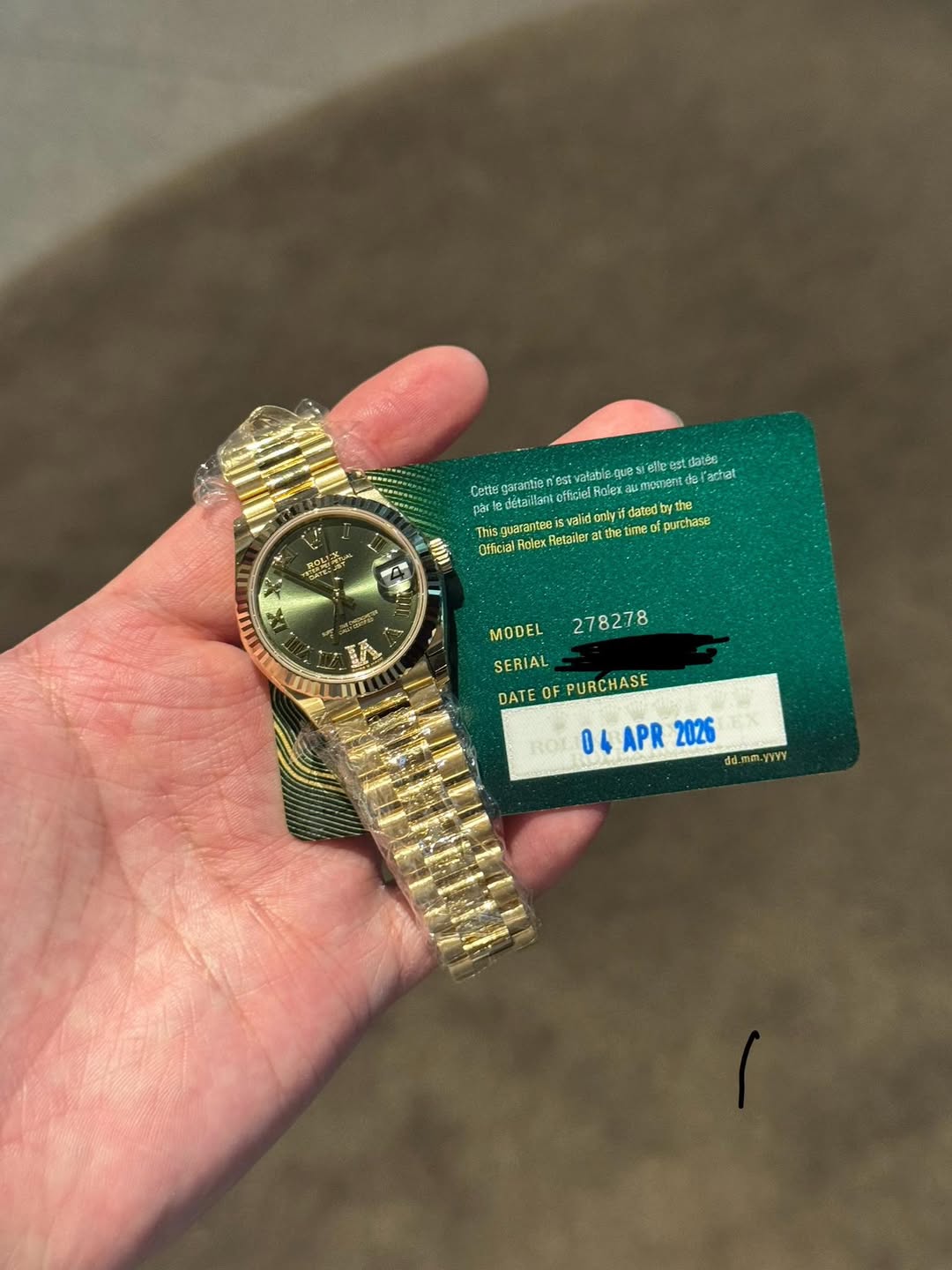 May be an image of wrist watch and text that says '( 中府 Cetts nest detaillani ofliciel Aelex smomier mentd l'achat p반y only dated datedby eof purchase MM This nuarantees Olficial…