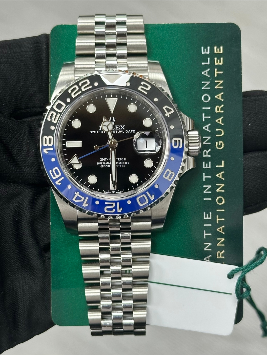 May be an image of wrist watch and text that says '22 20 OYSTER EX PETUAL DA ATE 16 18 GMT- SUPERLATN SUPERLATIE TERI ONONETER FTFR ETER RTIFIED รพพย 16 14 TADE MADE…