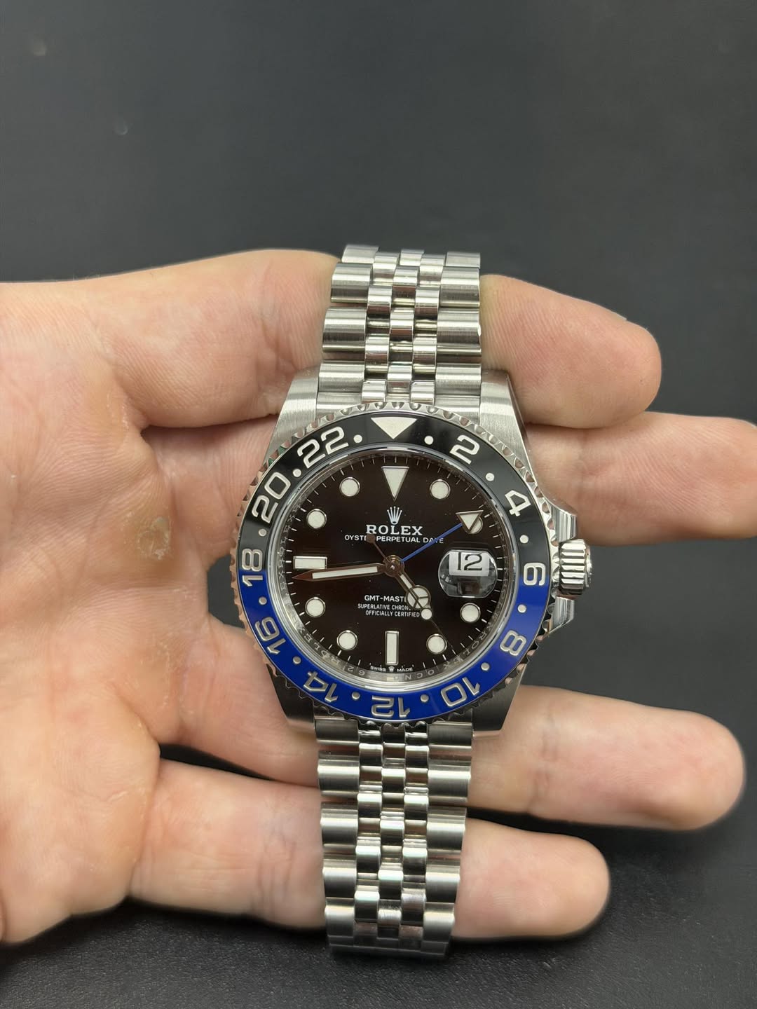 May be an image of wrist watch and text that says '2 ROL OLE EX OrSTI PERPET PERPFT PERPETUAL JALD/ GNT-NAsT GNT- 6 I 8'