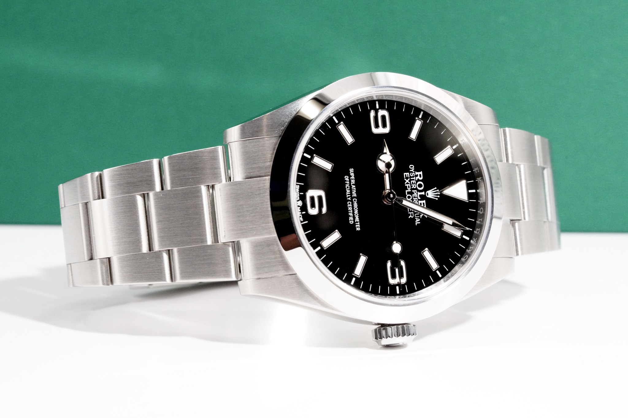 May be an image of wrist watch and text that says '0 OFFICIALLYC SUPERL SUPERLATIVE قاس 9 CERTIFIED CHROMOME CHAOKOMETE EXPLO 知ロ PRA WI 22 ΕΧ ትትያ JAL 5sese t لنا 5 ART TANI…
