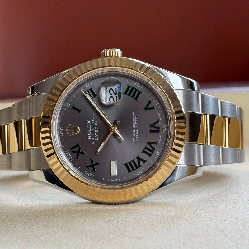 May be an image of wrist watch and text that says '5 10 กม 22 20 UAL ROLES OAT る JUS CHRCNCBLT CERTIFIED UPERLATIVE FFICIALLY Im 60 55 30 ธอมจ က 00 O0 9D s لم'
