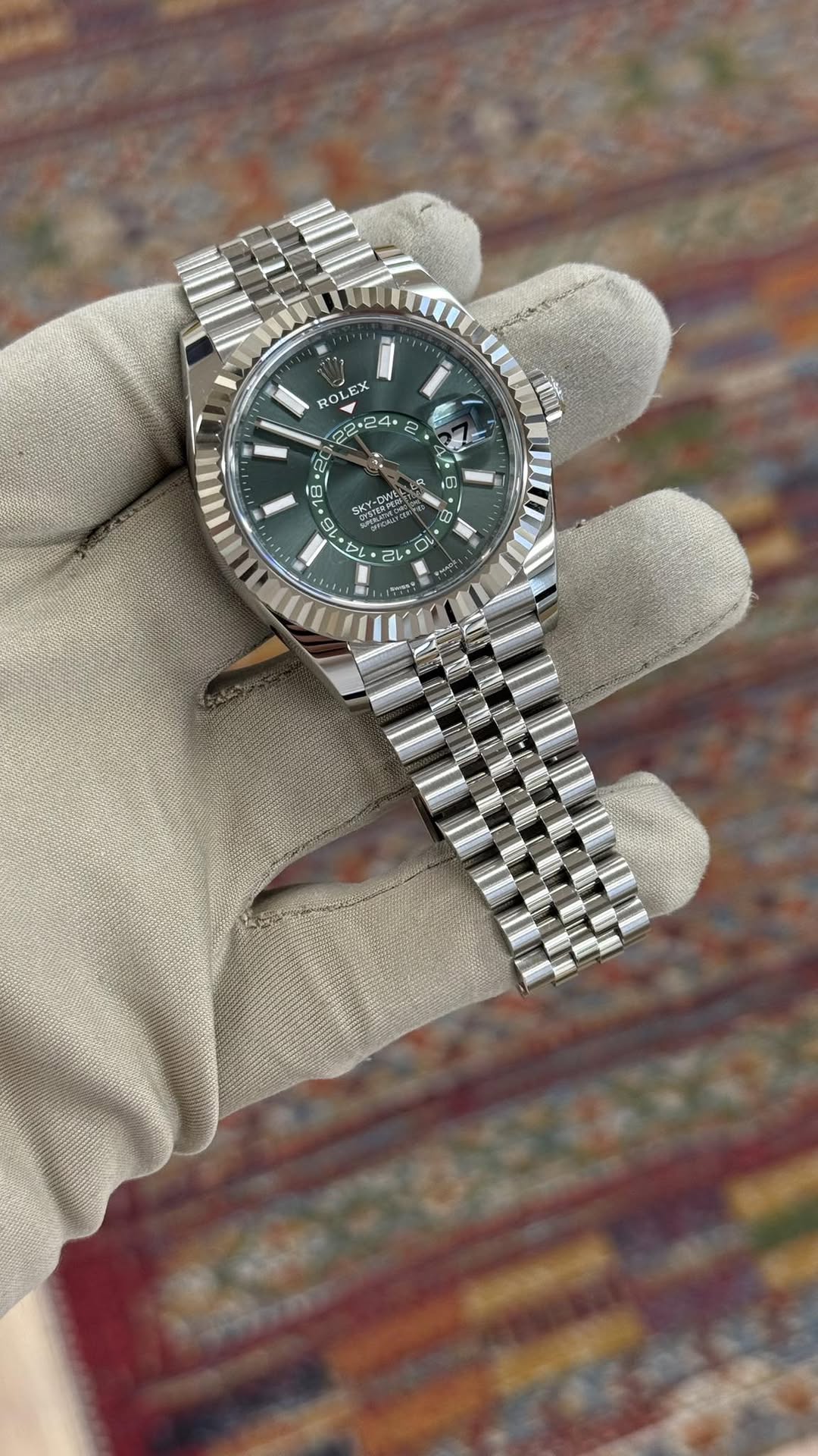 May be an image of wrist watch and text that says 'ROLEX OLEX B. TE 10 u 00 له ن セン やル 0 20 የንኢና OL L'