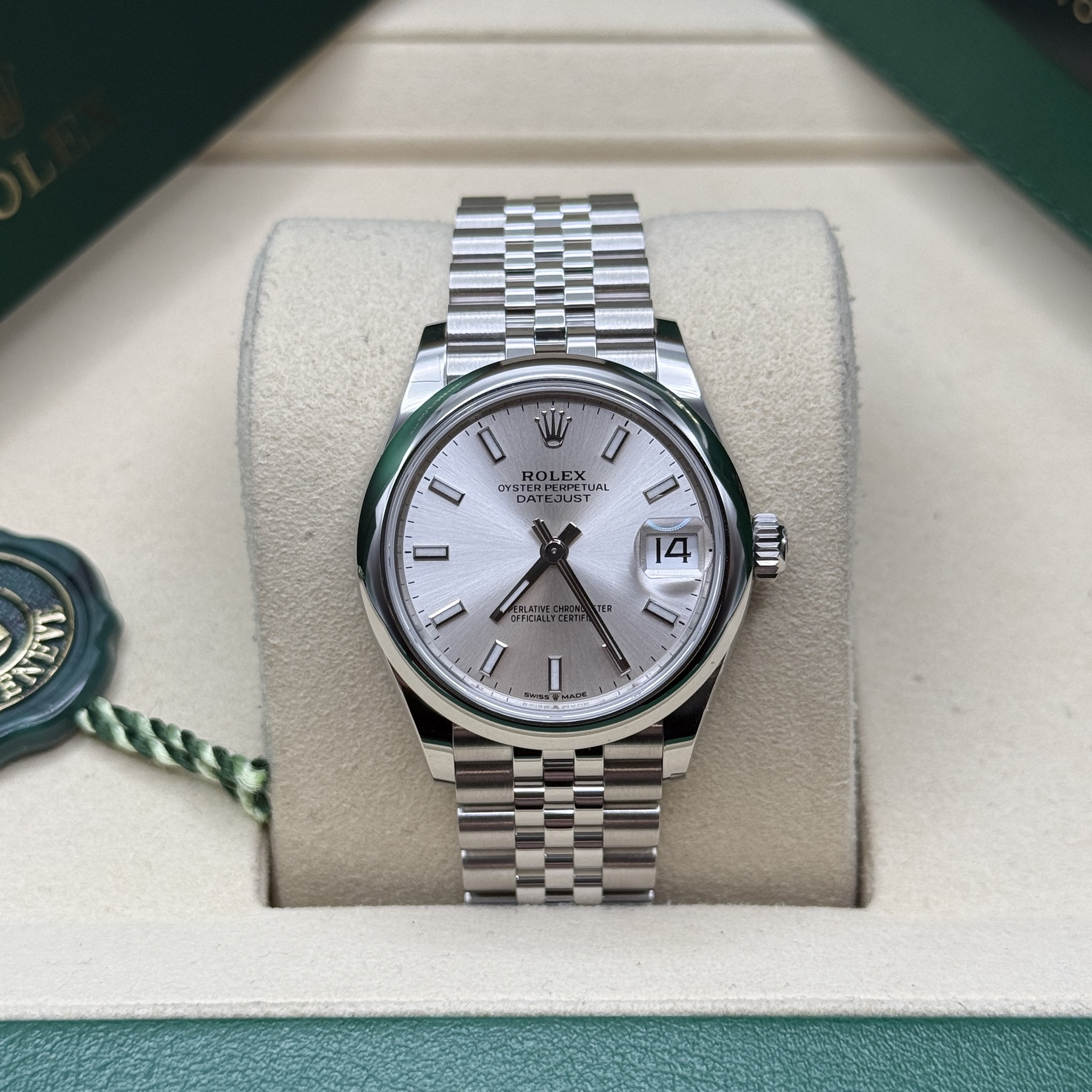 May be an image of wrist watch and text that says 'U W I ROLEX ROLE EX. D YSTERP STER TEAPERPE STERPJUST PETURL PETU TUOL PERP EV 4 മ BELAIAE የየባርጫይ ١ I 唇 K VEVT KKY'