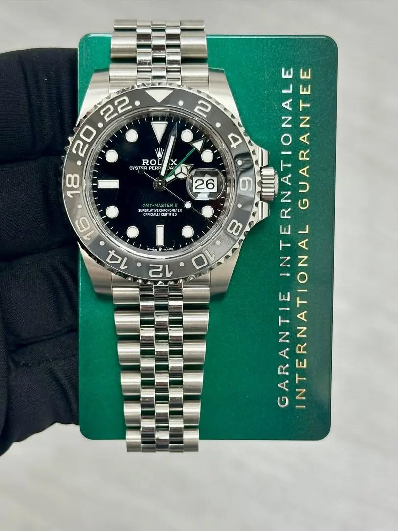 May be an image of wrist watch and text that says '2 22 20 MW ROI X OYSTER YSTERPER PERP 18 26 SUPERLATIVE IOALLYCRTが池0 CHRONGHLTER 16 MADE INTERNATIONALE INTERNATION…