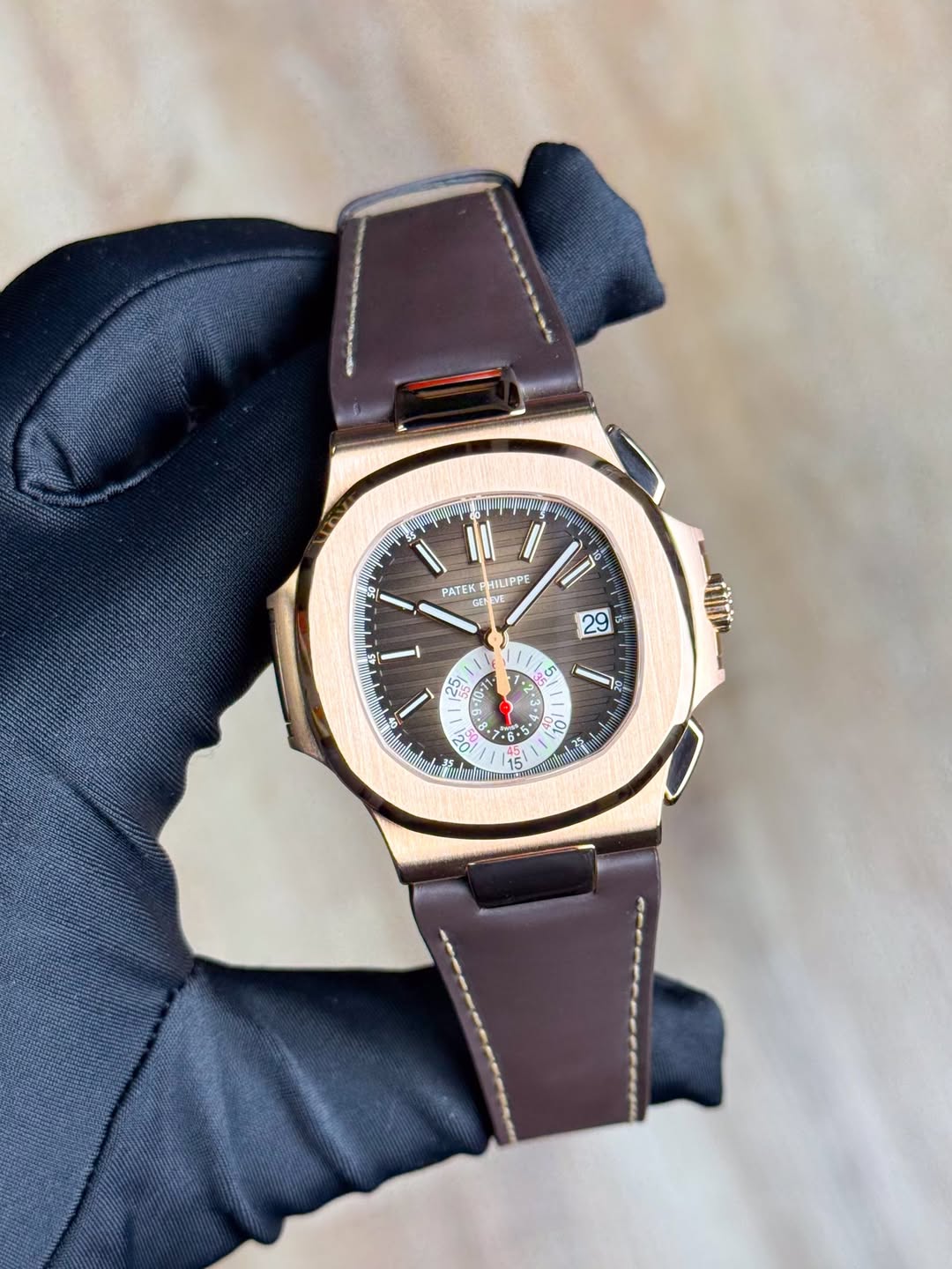 May be an image of wrist watch and text that says 'S5 1 10 PATEK HILIPPE လူ G Vin လမ لن 2 2- ንያ ር 4 福 ፡ ب CaK 10 45 היו 15 20'