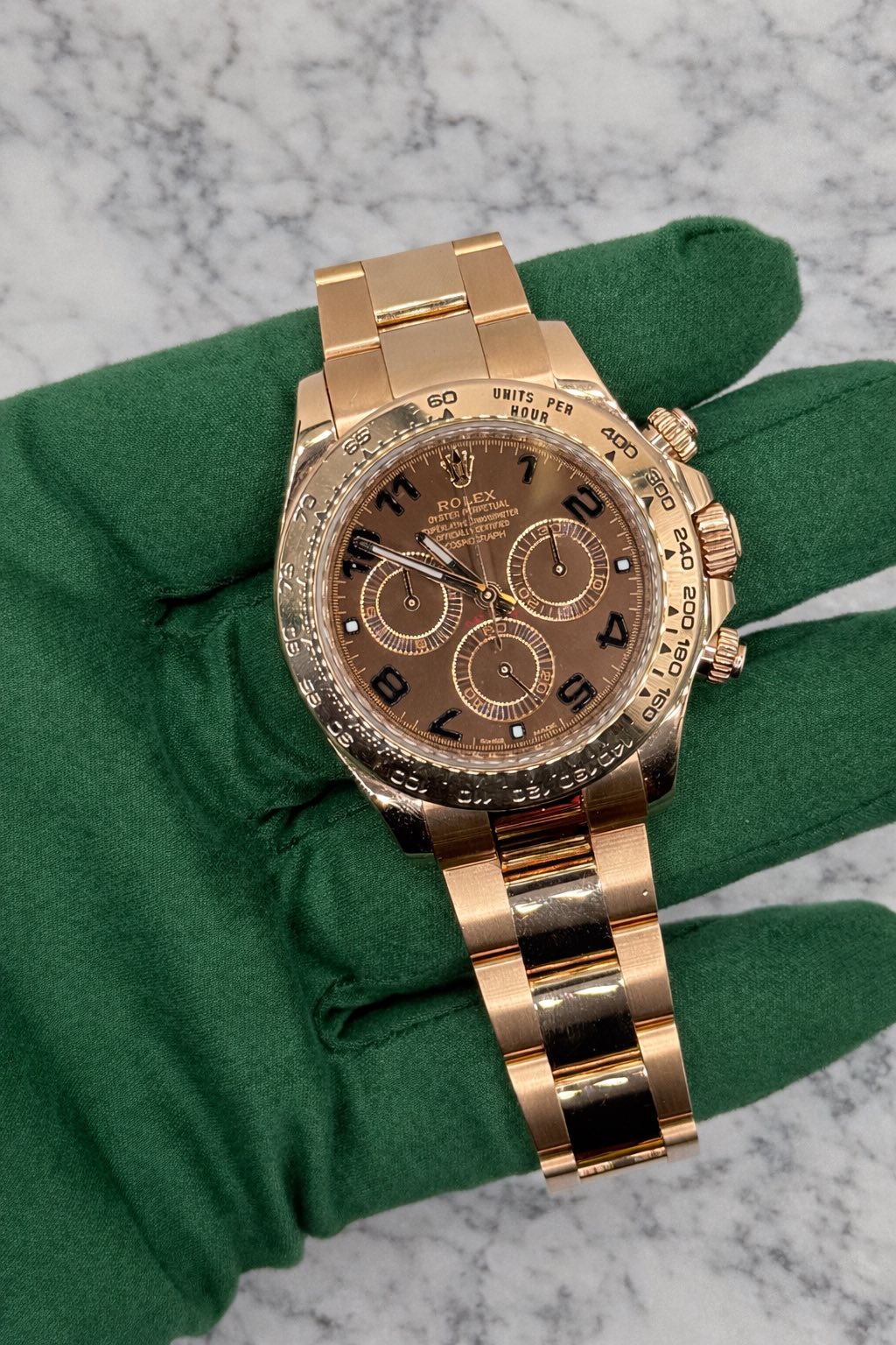 May be an image of wrist watch and text that says '60 UNITS HOUR PER 65 70 ROLEX M HиcTA อาร napH 10 IE ๔๘ ES 400 30O MEDI '