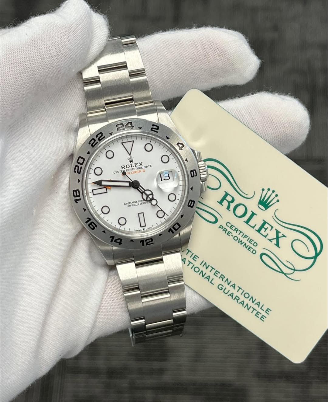 May be an image of wrist watch and text that says '24 22 ١ 2 20 O 2 O 4 O 13 ROLEA ROL L RPLTUNE EIA EX DATE PERPETUAL OYSTE YSTERE MORER 18 Ο O SPp1 OM นทาริใส้ 9レ Ο O 8 6 แก…