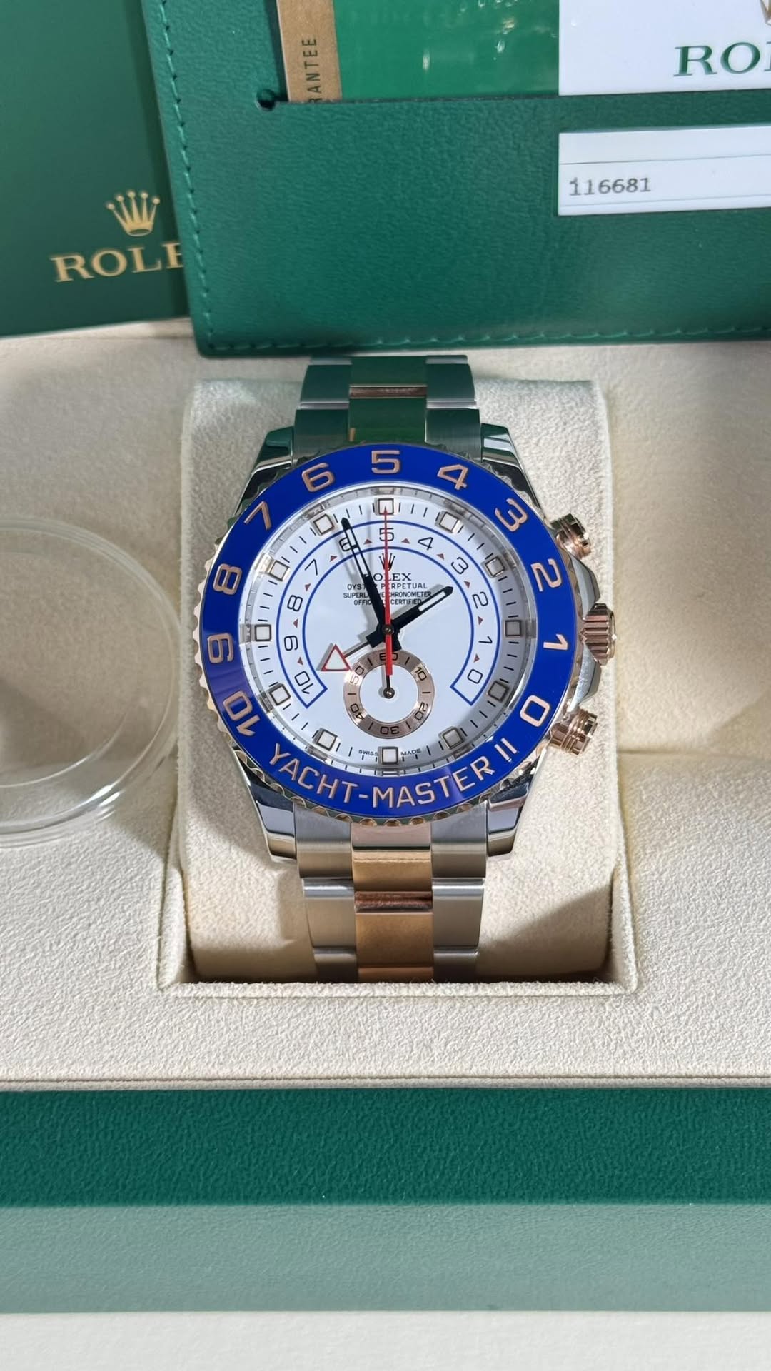 May be an image of wrist watch and text that says 'ANTEE RO WW ROLE ει 8 B T APETUAL coйryKA 3 3 2 π 50 1 د 0 レ YACH 口口 G ۳ MAST A5 الس YACHT-MAS ACHT-MASTER ب'
