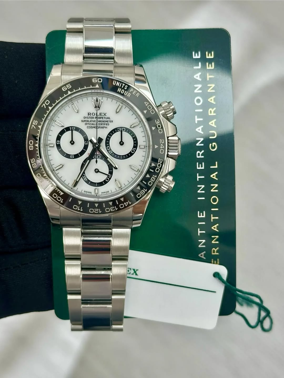 May be an image of wrist watch and text that says '60 65 UNITS HOUR PER 70 75 RO LEX OYSTERP REELATINE SLFEFLATIVE ЛΜEOMOHE oИBOHOmETER COCMO OGMODRAPH RAPH 3ロ E પ2 10 10 ረ A n…