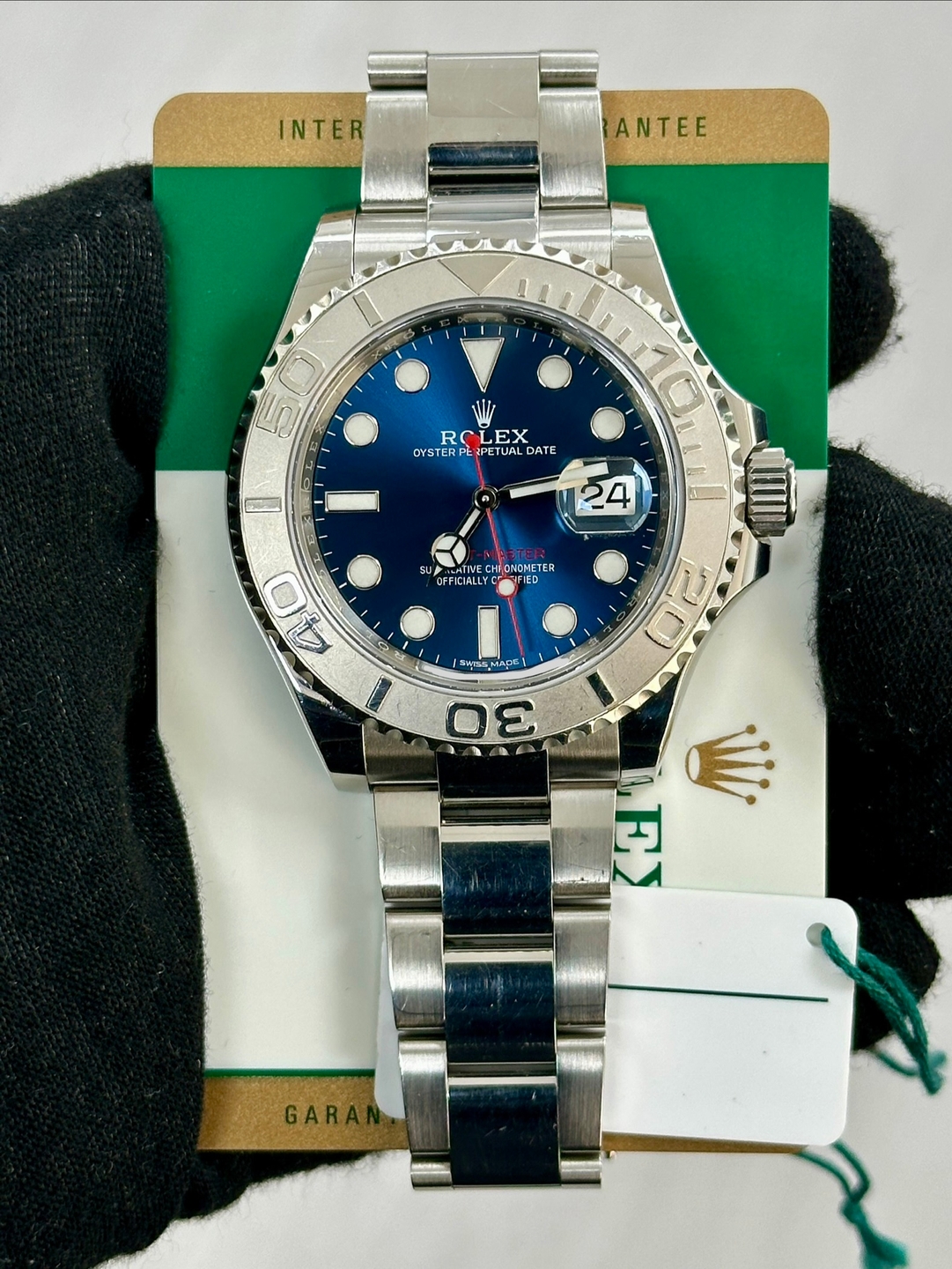 May be an image of wrist watch and text that says 'INTER ANTEE 0 I 0 5 ROLEX OTERCETUALDATE RC LEX DYSTER ERP APETUAL DATE 24 4 sJ HLATIE CHONONETE TER FFICIALLY FICIALL LUFIED ED…