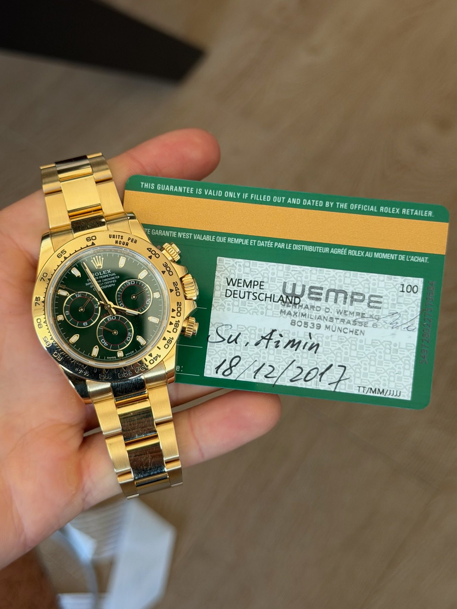 May be an image of wrist watch and text that says 'THIS GUARANTEE IS VALID ONLY 60 UMITS NOUR PER 65 FILLED OUT AND DATED BY H OFFICIAL ROLEX RETAILER GARANTIE N'EST VALABLE QUE…