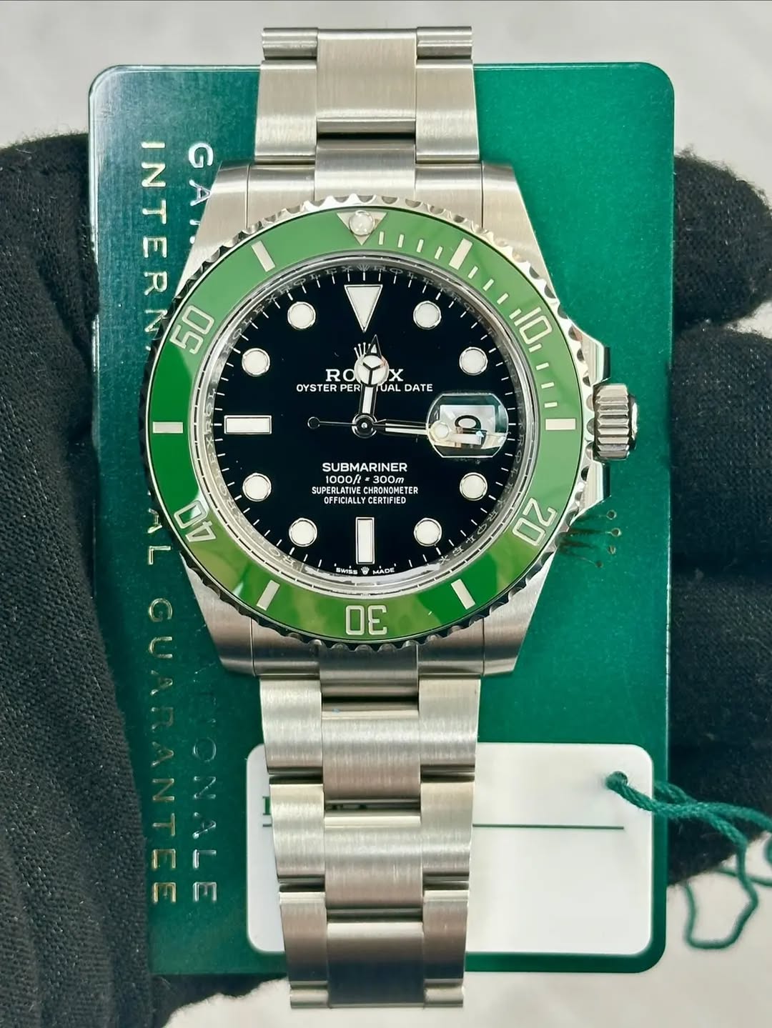 May be an image of wrist watch and text that says 'INTER GAI A G W 50 S ل RO OYSTERPERUALDATE ROTX X OYSTERPI ER UAL DATE 10 SUBMARINER 1000/ 300m NSONCHETE SUPERLATTE…