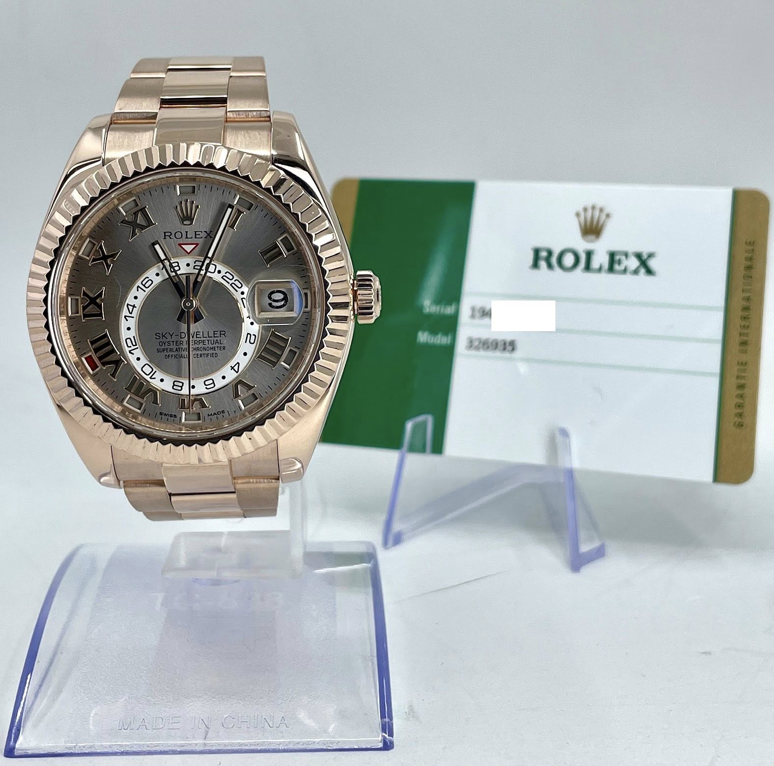 May be an image of wrist watch and text that says '8. be •22 (on O U م 0 መ ROLEX Serial 19M Mudal326935 Mudal 326935'