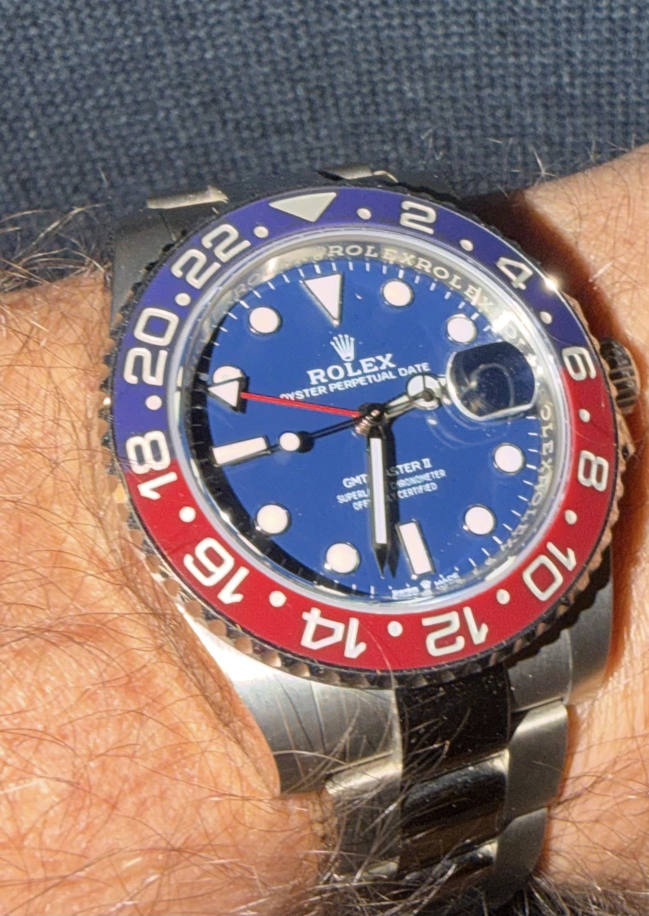 May be an image of wrist watch and text that says '2 ROL SXROLE ET 4 ROLEX DATE YSTER PERPETUAL TERI 電象 4 CERTIFIED GNT NF azC น 8 96 ত 10 10 12'