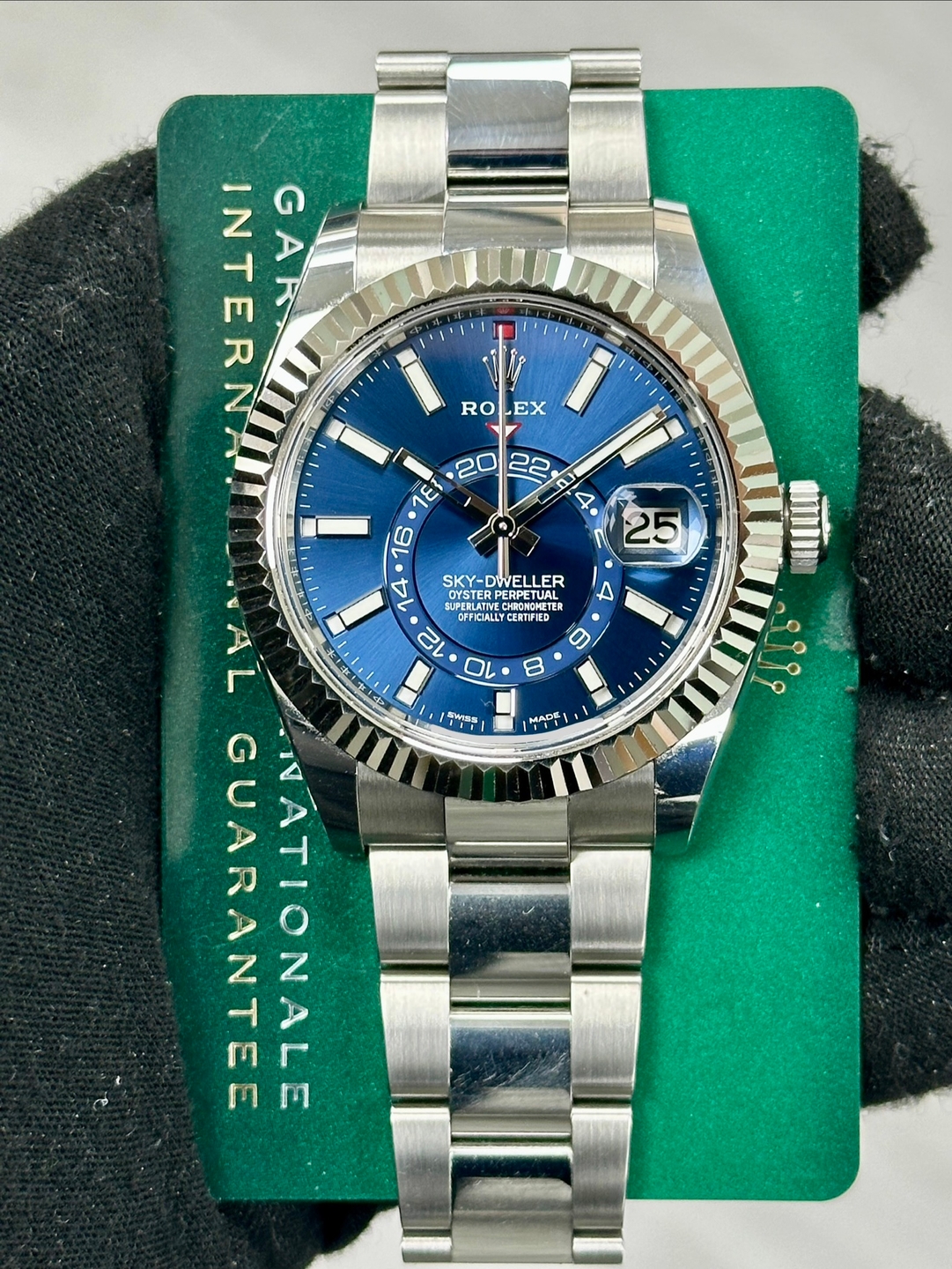 May be an image of wrist watch and text that says '4 / ١ INTER GAR RO ROLEX EX יןין 20 22 1६8 16 4 A 25 ٥ יויוו SKY-DWELLER LER R MYSTER OYSTAN ERLATNE RUPERUOIILLY LPERLATME…