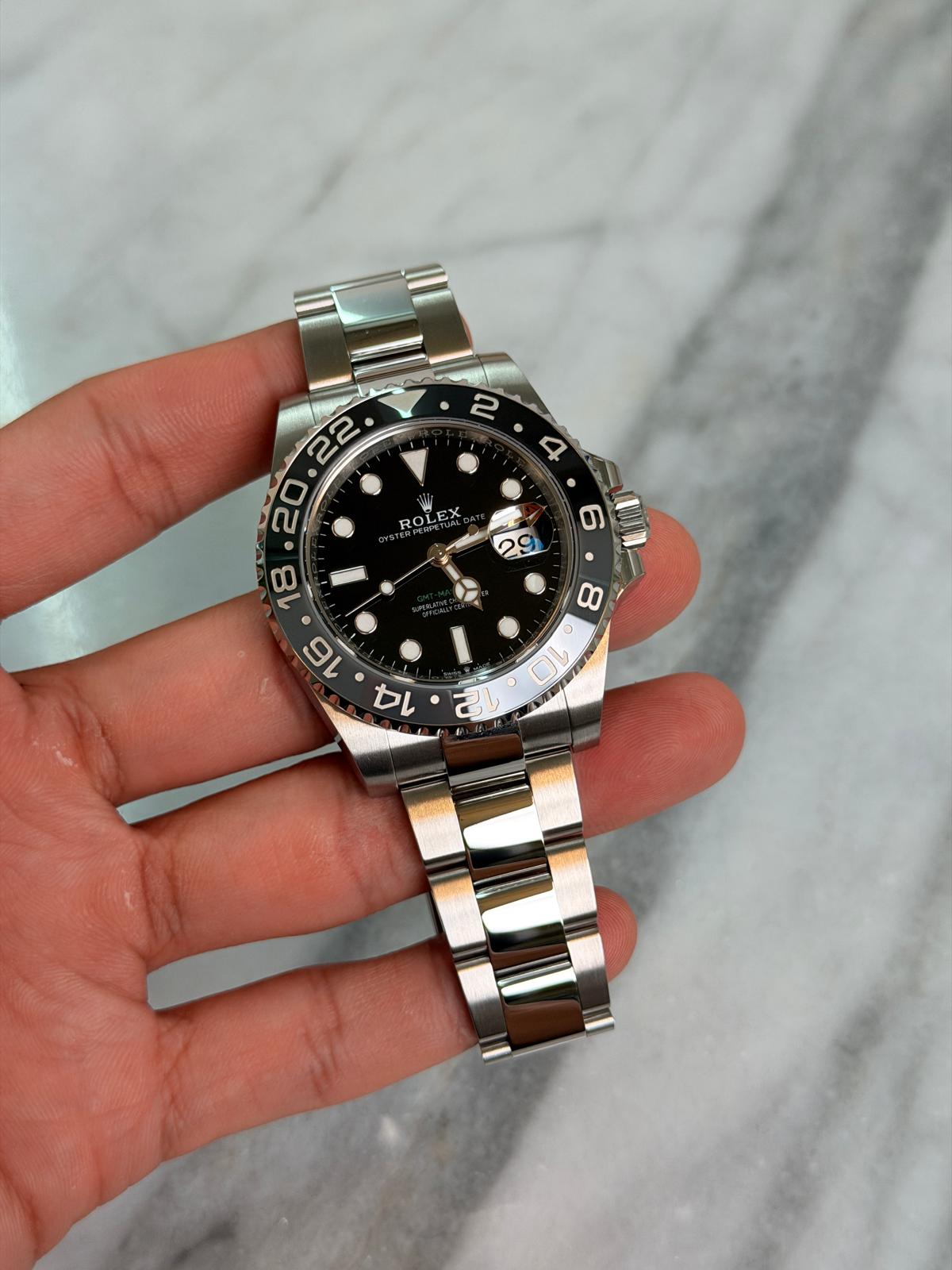 May be an image of wrist watch and text that says ' ល 8 ROLEX LEX EX - ROL 29 0 16 セ gan'