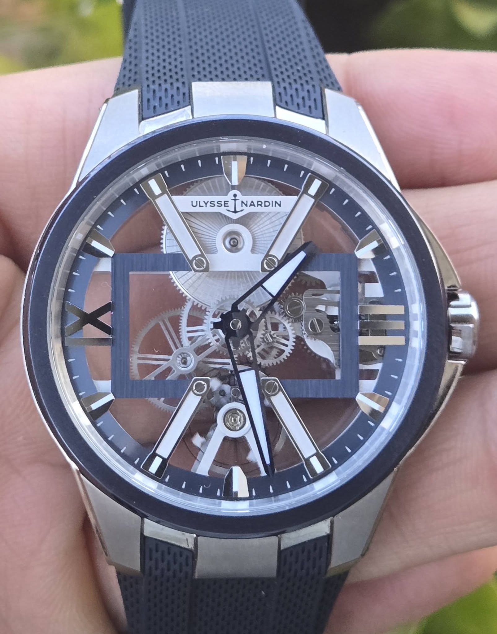 May be an image of wrist watch and text that says 'ULYSSE SEJNARDIN NARDIN MO'
