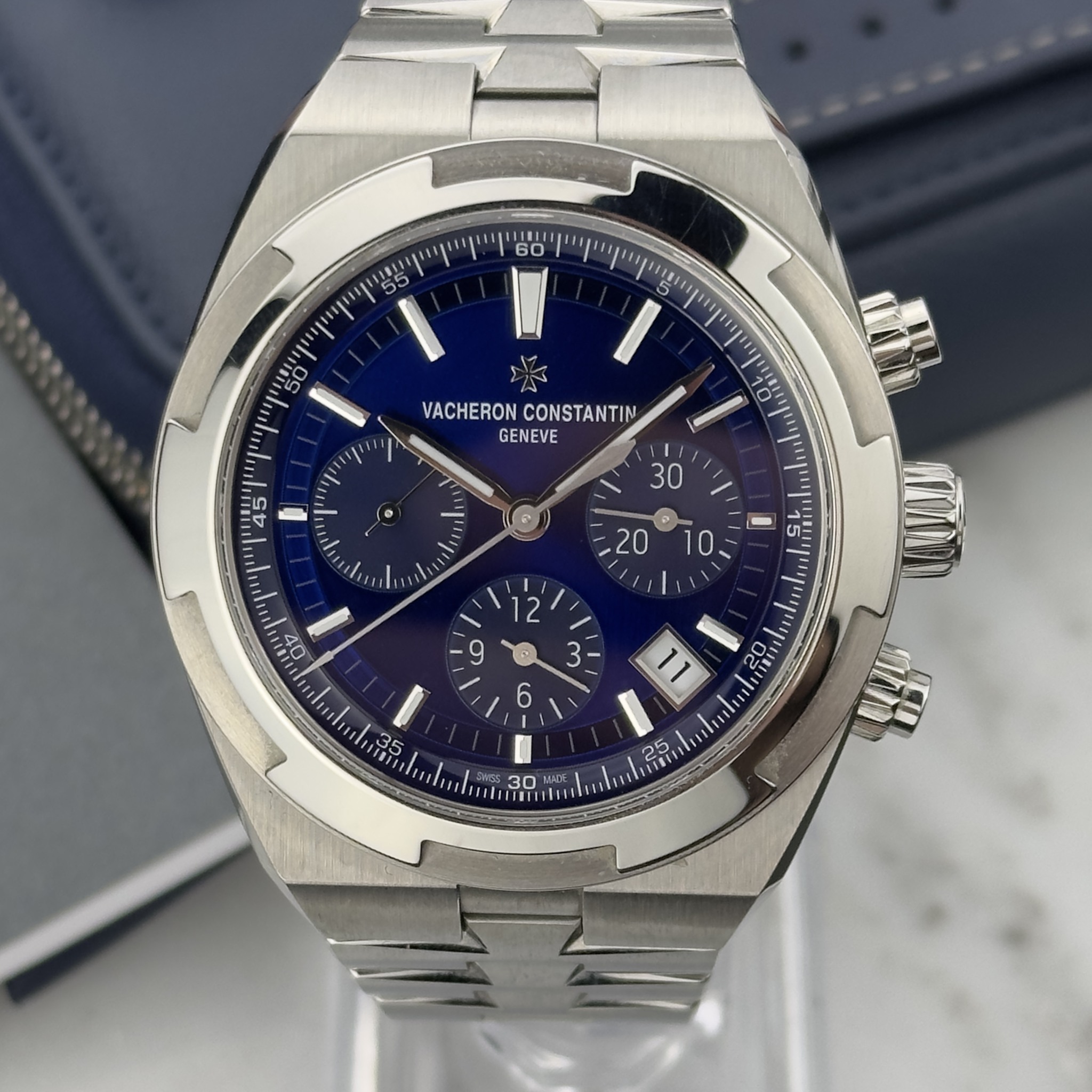 May be an image of wrist watch and text that says '30 55 ε' 비 10 VACHERONCONSTANTIN VACHERON CONSTANTIN GENEVE I 30 (0) O -20 20 0 I/ 45 የጣ 07 "j" Os 11 30 WAD 25'