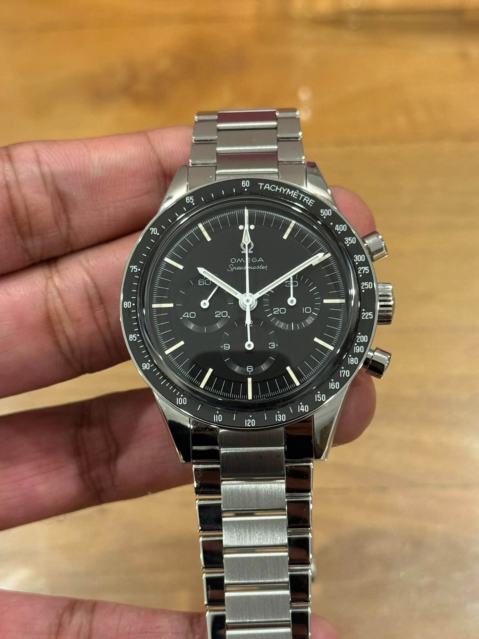May be an image of wrist watch and text that says '65 70, 60 ACHyM TACHYMETRE TRE . OM መብና A no6и E0 ? ° 20 0 M en ١ '