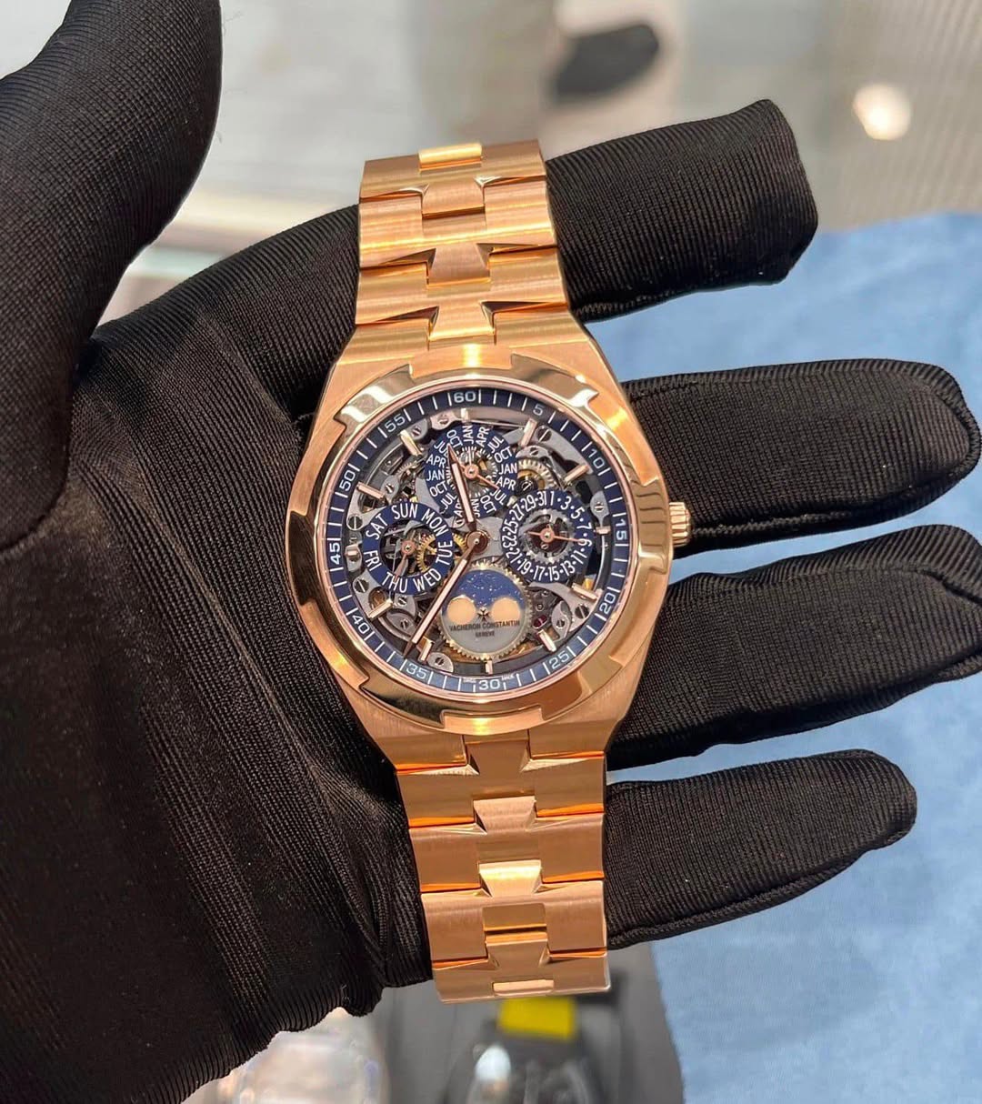 May be an image of wrist watch and text that says 'ማ 160j 15S s O 501 م t JAN SAT U 451 צמו 2 HO WED 4V | màmm - r95 X 30일 201 B0 K 25'