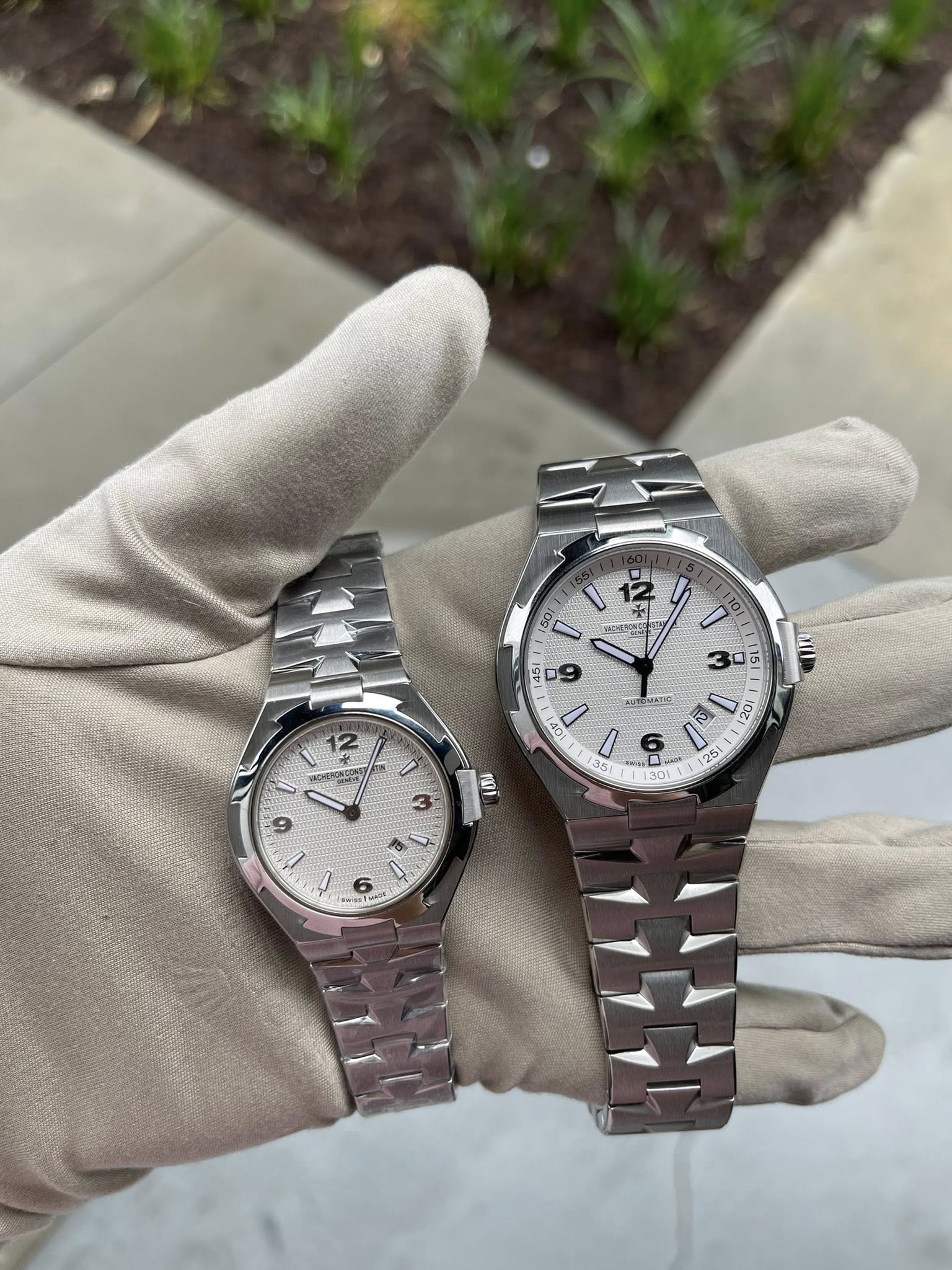 May be an image of wrist watch and text that says '501 45 ம் I 10: M 115 0 s2 20 אעדאיר 0 351 m0 ۵ '
