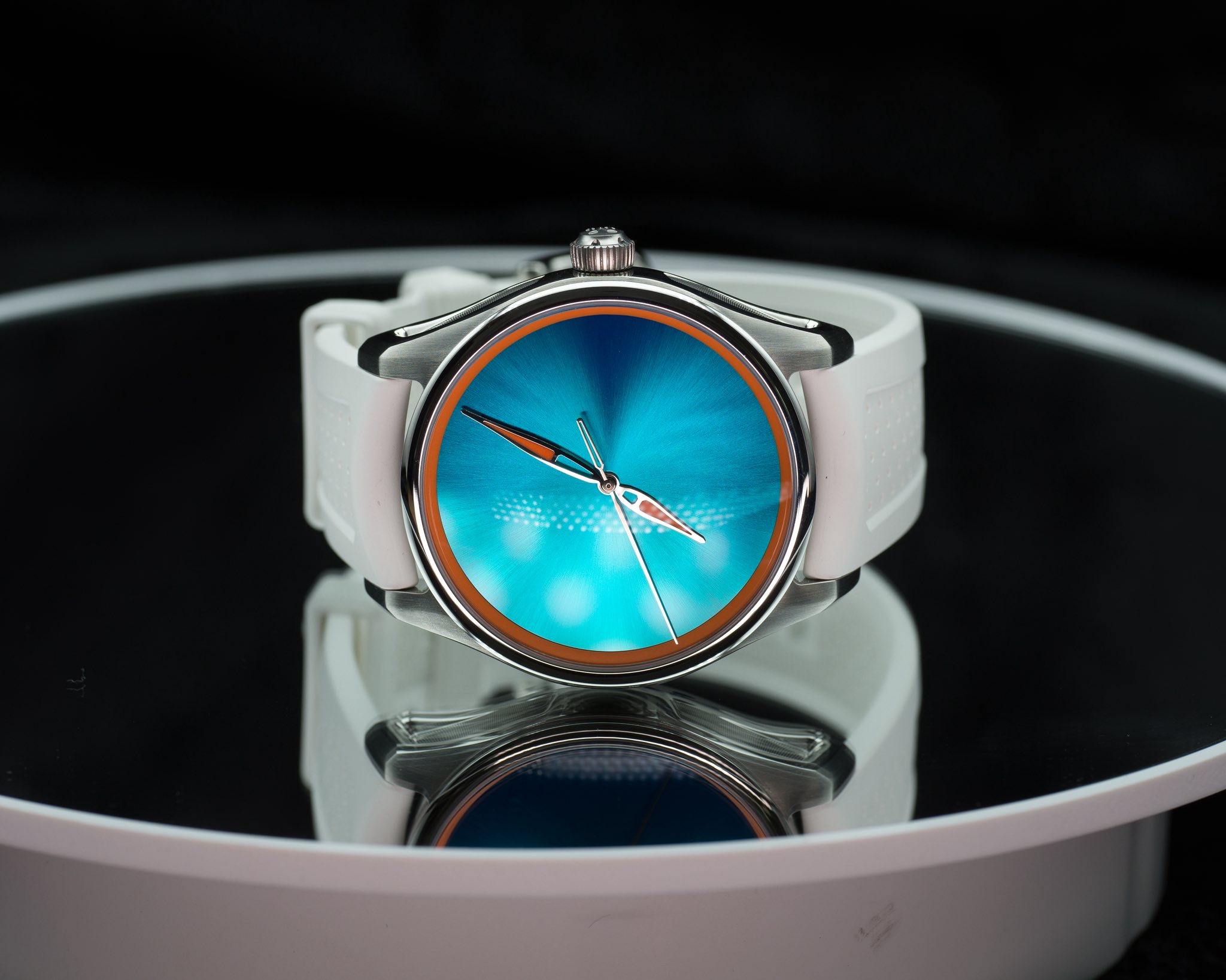 May be an image of digital watch