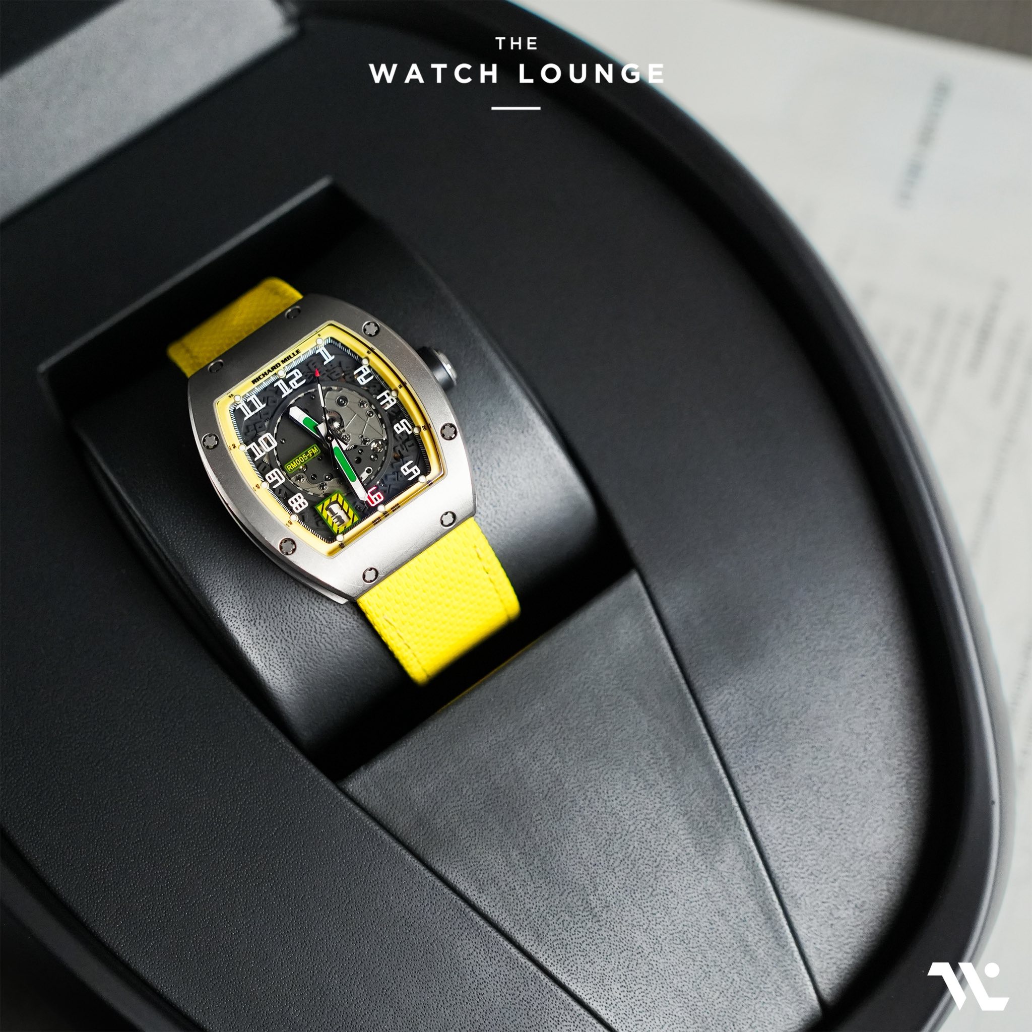 May be an image of digital watch and text that says 'THE WATCHLOUNGE WATCH LOUNGE 1 2 ឡ お o II 10 IU " ማ الله ្. 14 5 หม Ο اد'