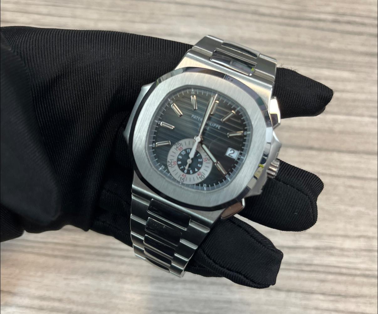 May be an image of wrist watch and text that says 'PATER 0 PPe ሆዮ و 11 10 0 N 3 KΟ 1C 1S 2 6 ትት 10T L'