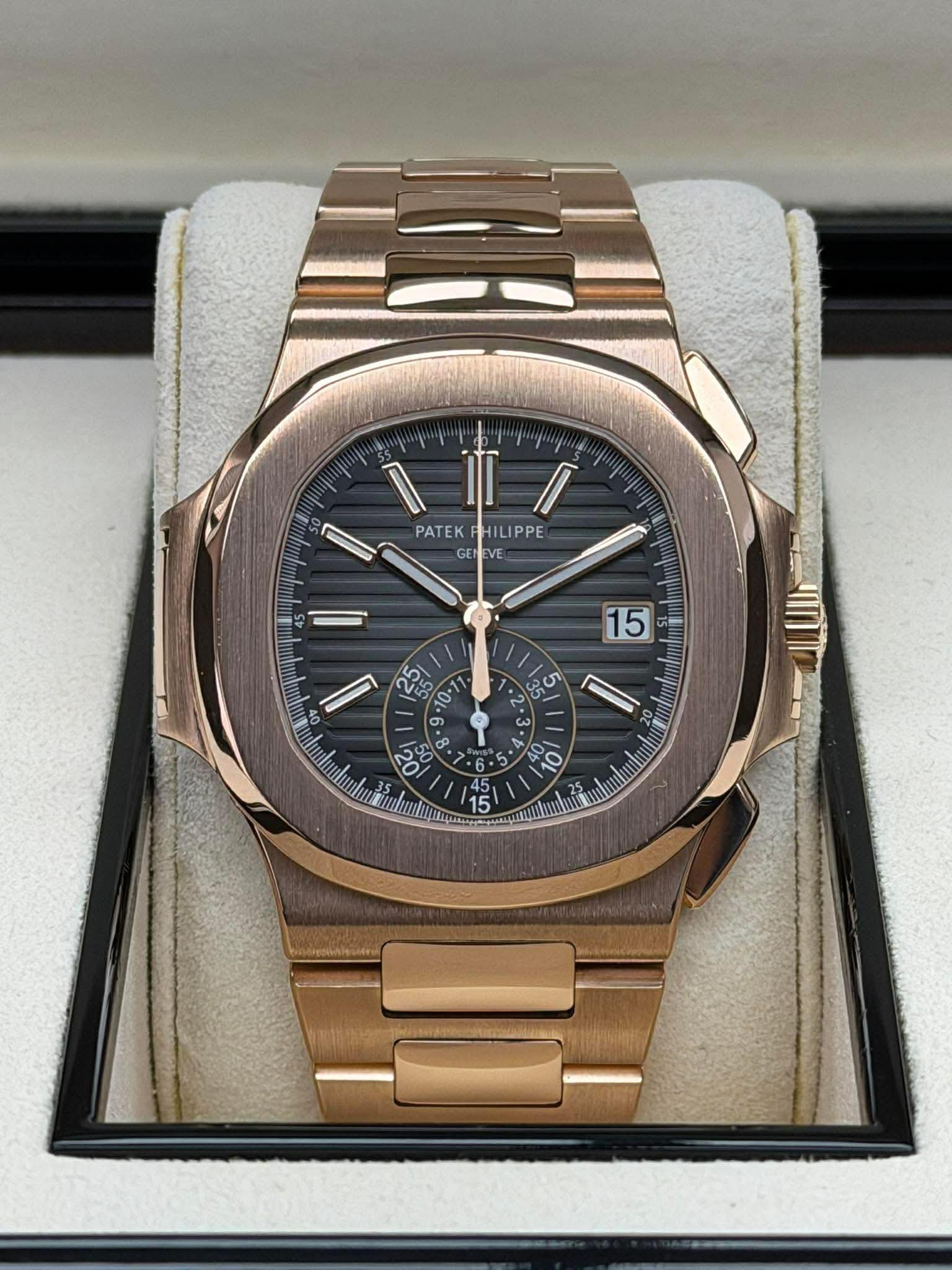 May be an image of wrist watch and text that says 'PATEK HILIPPE GEN VE 15 Is 0V 25 လကး 10.1 0.1 ن u 0C اب چ οι 6. S'
