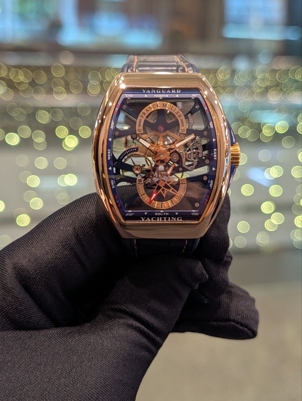 May be an image of wrist watch and text that says 'YANGUARD 30 NORTHE PRANCK MOL RA 300 60 E WEST マ EAST 120 YACHIING LTING'
