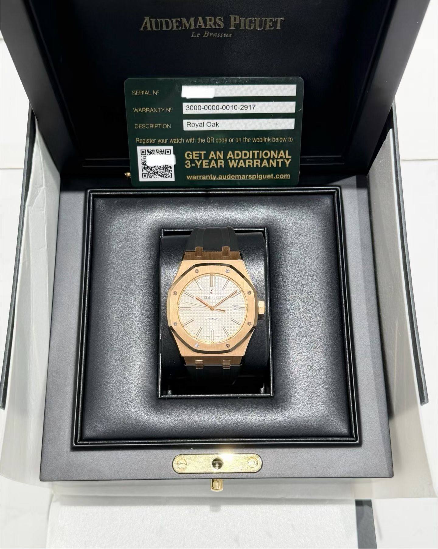 May be an image of wrist watch and text that says ' Royal Oak 미%한호 口 QRcodecro thewabink.below.to GET GETANADDITIONAL AN ADDITIONAL 3-YEAR 3-YEARWARRANTY WARRANTY warranty…