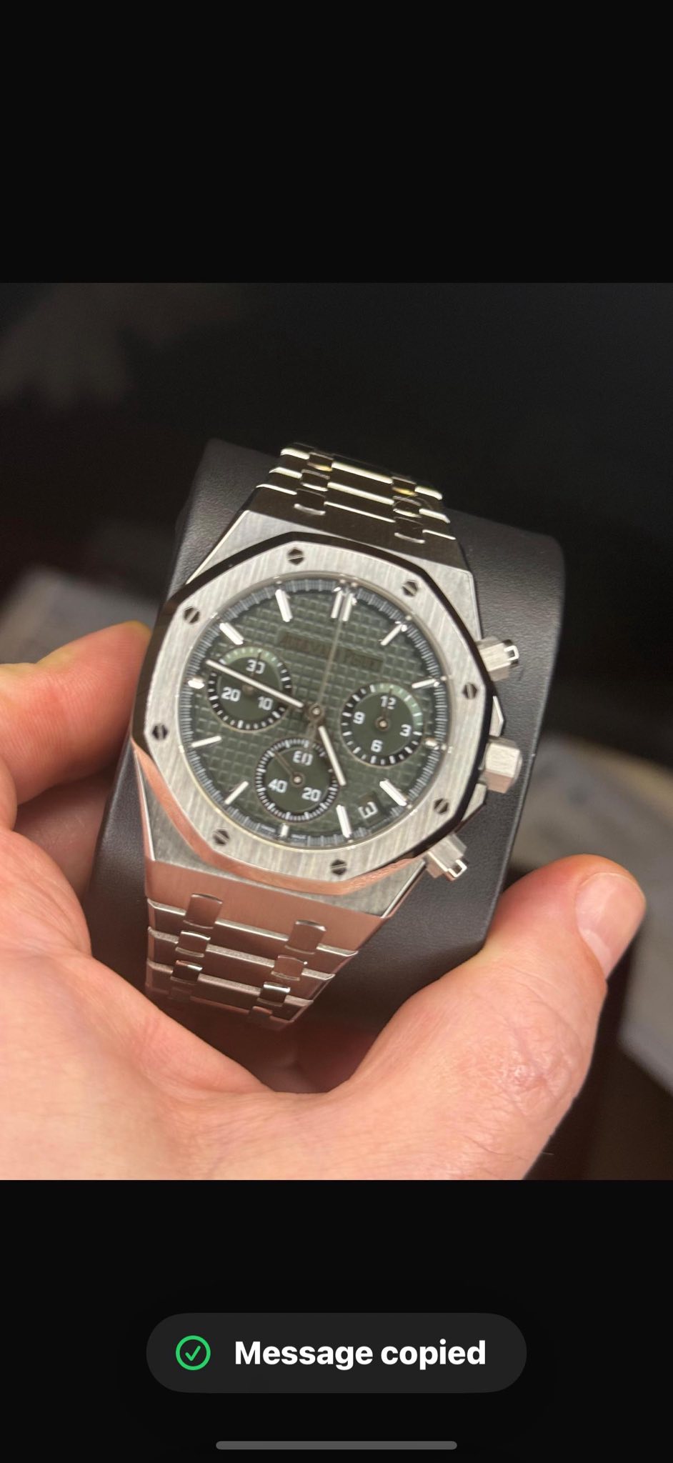 May be an image of wrist watch and text that says 'ቀነ 20 10 ووي IT T t ي 12 D 9 9 3 3 K 1 E力 40 20 ผม Message Messagecopied copied'