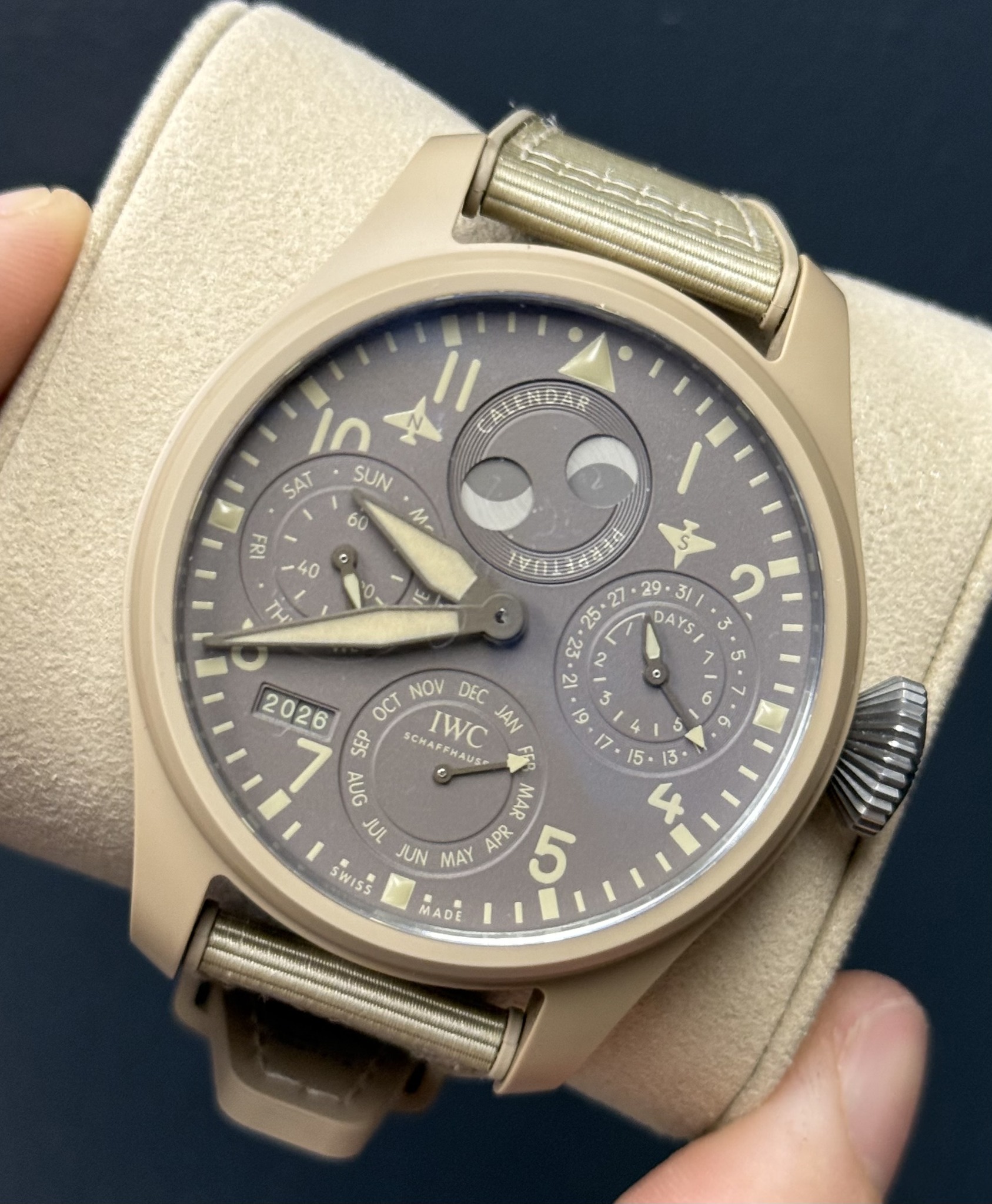 May be an image of wrist watch and text that says 'In SAT SUN 60 M- F8E DA S 3 ဟ 5 6 6 6 1./ 0 t 3 2 ပဲ & 5 2026 NOV DEC OCT SEP SCHAFFHAUS IWC JAN วก MAR 1n JUN MAY AP SWISS MADE'
