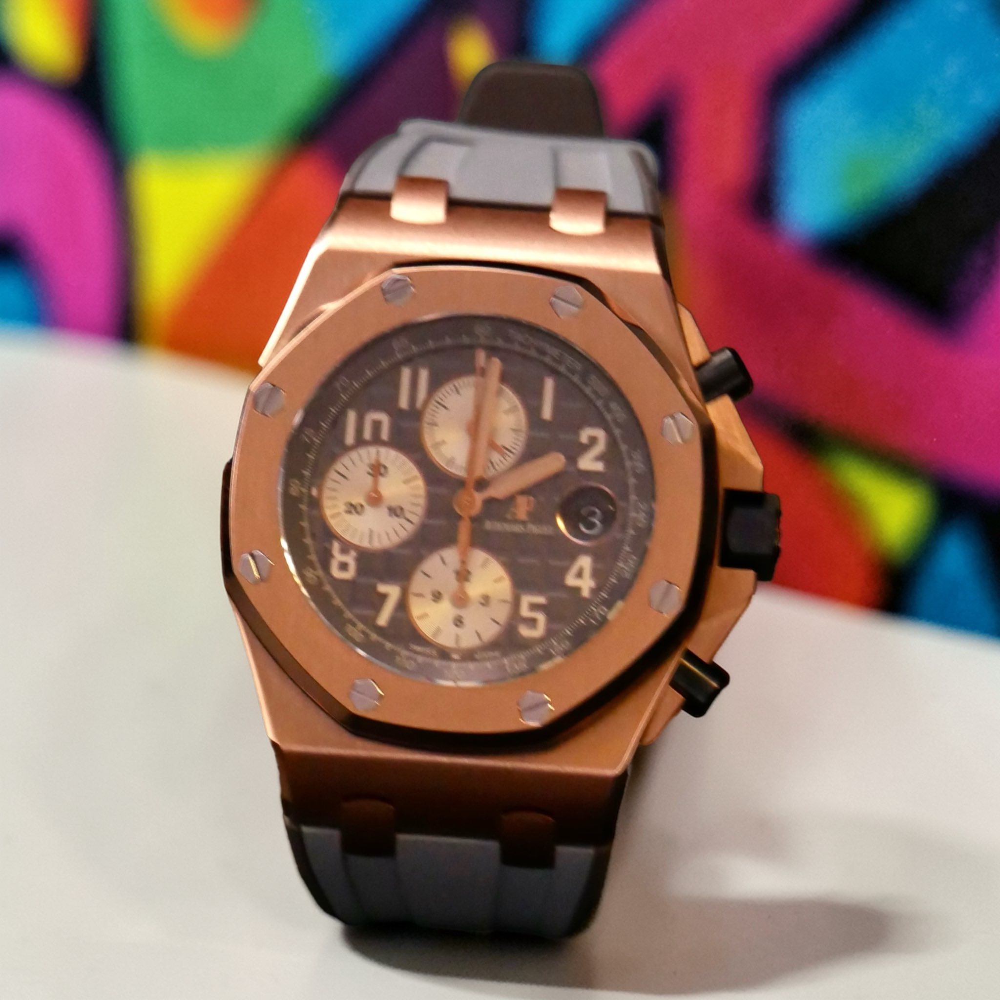 May be an image of wrist watch and text that says 'In I 2 T 20 - ህ 7 3 4 5'