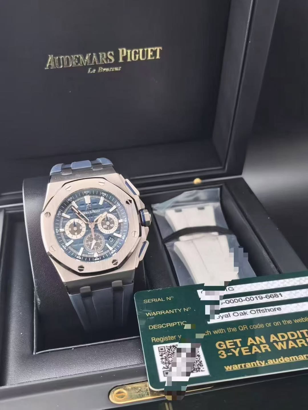 May be an image of wrist watch and text that says 'AUDEMARS BrusNs AUDEMARSPIGUET Bya ISS PIGUET Le #미 #이! လာ 50 EUNS RELET 13 ॐ SERIAL ٧ WARRANTY NO DESCRIPTIC Register - syal Oak…