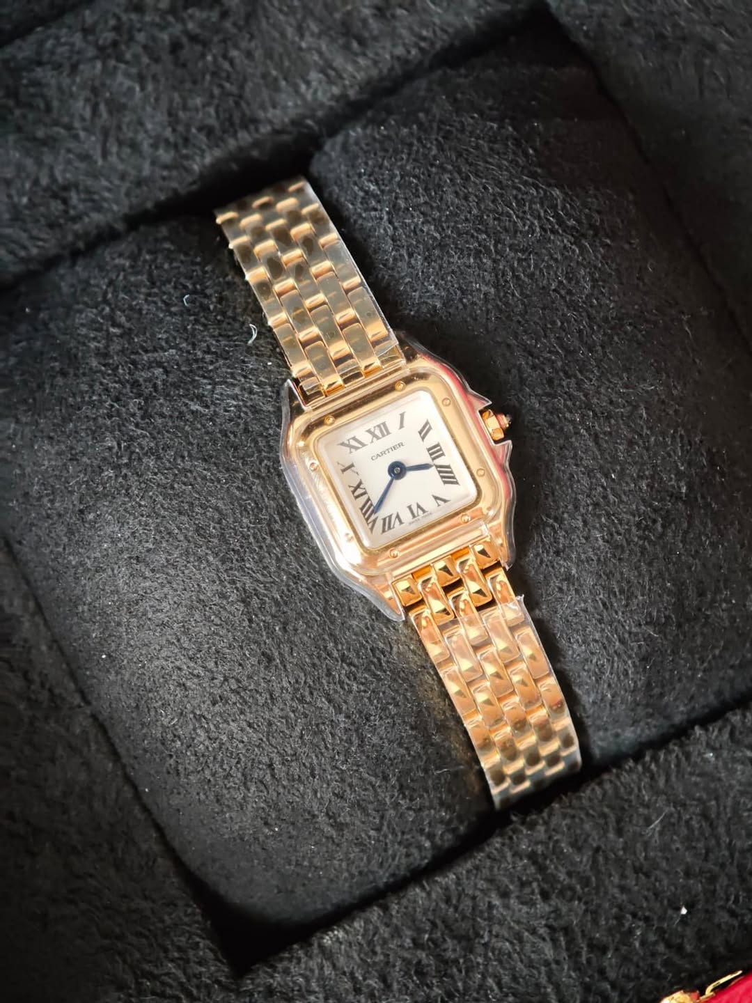 May be an image of digital watch and text that says 'O = - XI XLXII XII ו7 CANTTER II VIIILAX ラ IX TII nΑ IA ለ A 2 O'