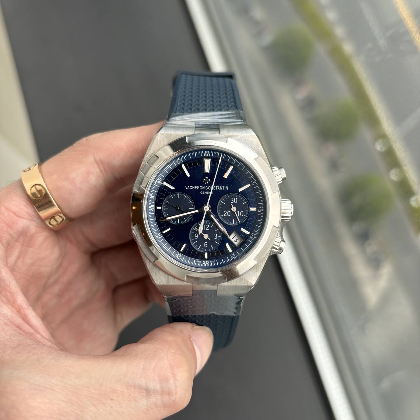 May be an image of wrist watch and text that says 'משין ዋጣዊ 불양터 رجة T: 2 P LRCHER PONG TANTI ANTIN 30 / - O 0. A 1 12 2 / N t ن 9 3 13 3 店 ۲'