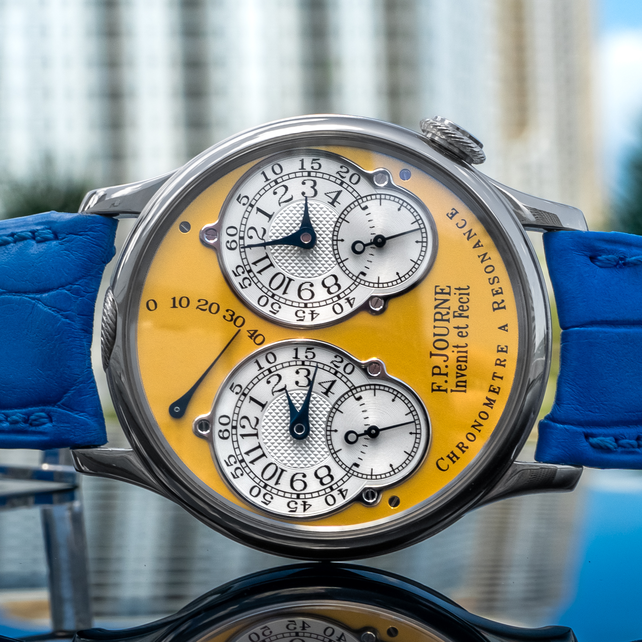 May be an image of wrist watch and text that says '5 2 3 60 C o X 5 RESONANCE Fecit F.P.JOURNE InvenitetFecit ETRE et A Invenit CHRONOM 60 12 C > FE 9 50 さゃ A'