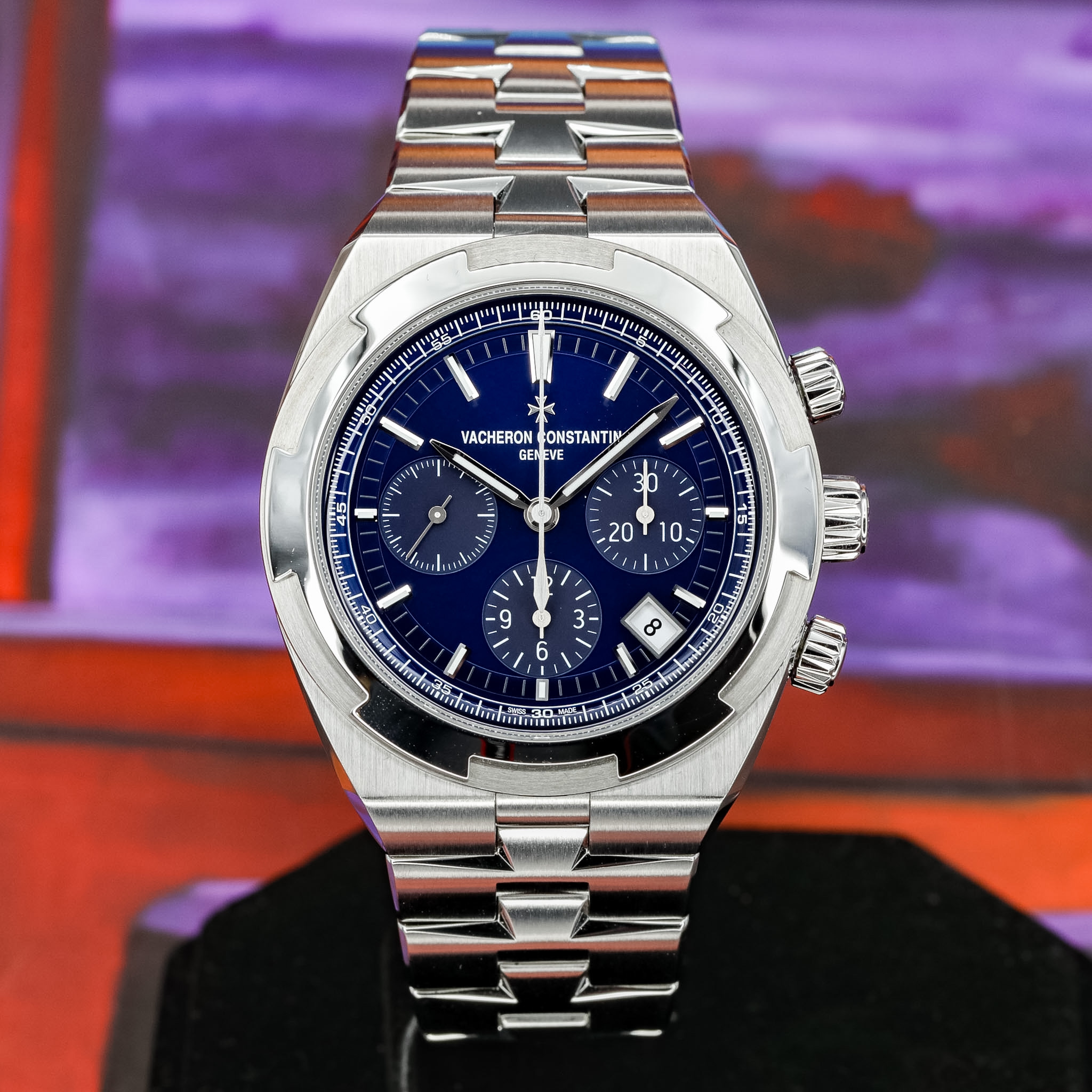 May be an image of wrist watch and text that says 'ישיין VACHERON ONSTANTIN TANTIM GENE HEVE ផ្ទេះ E S 20 0 0. ا أه أ 9 3- b 8 म'