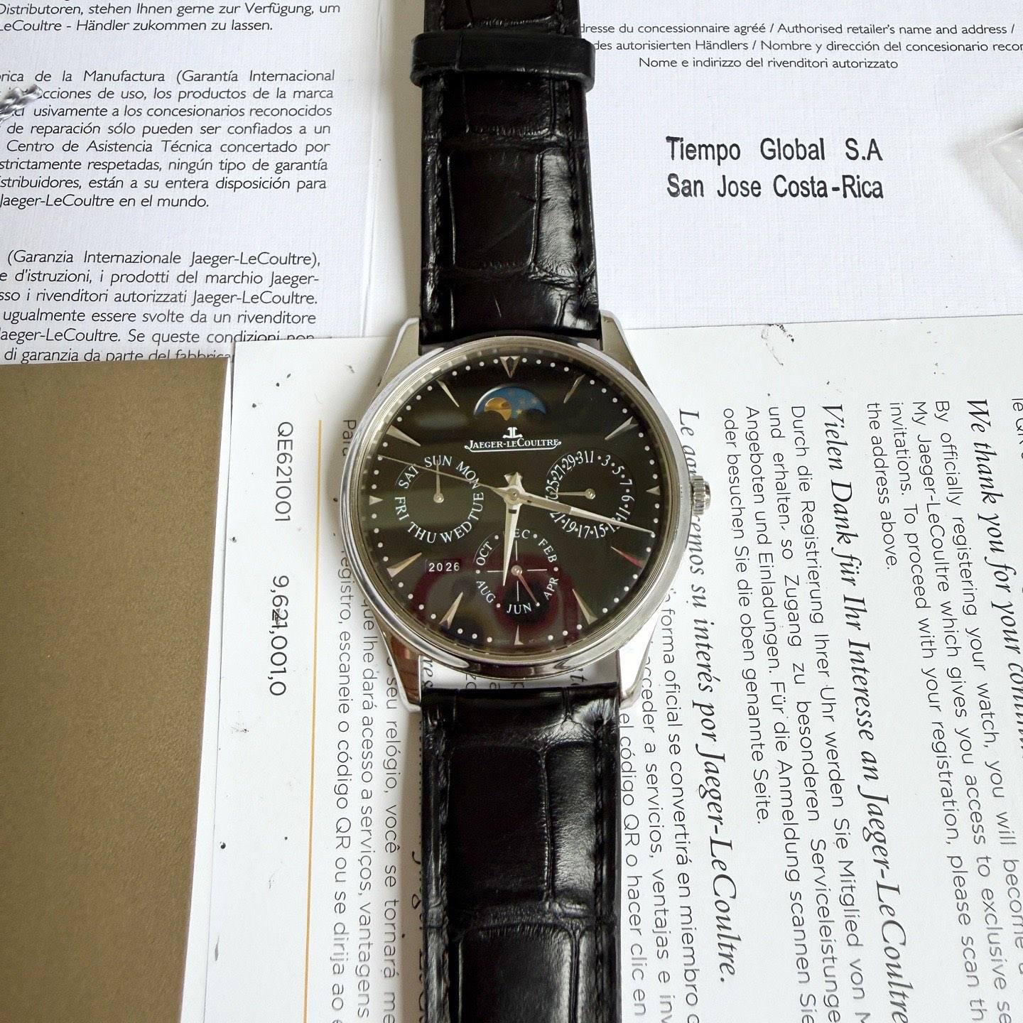 May be an image of wrist watch and text that says 'stehien ርኘንይ -_ارکا Handier zukommen มาท lassen Manufactura (Garantia Intermacional drease concessionnare gT스 Authorised Noroo…