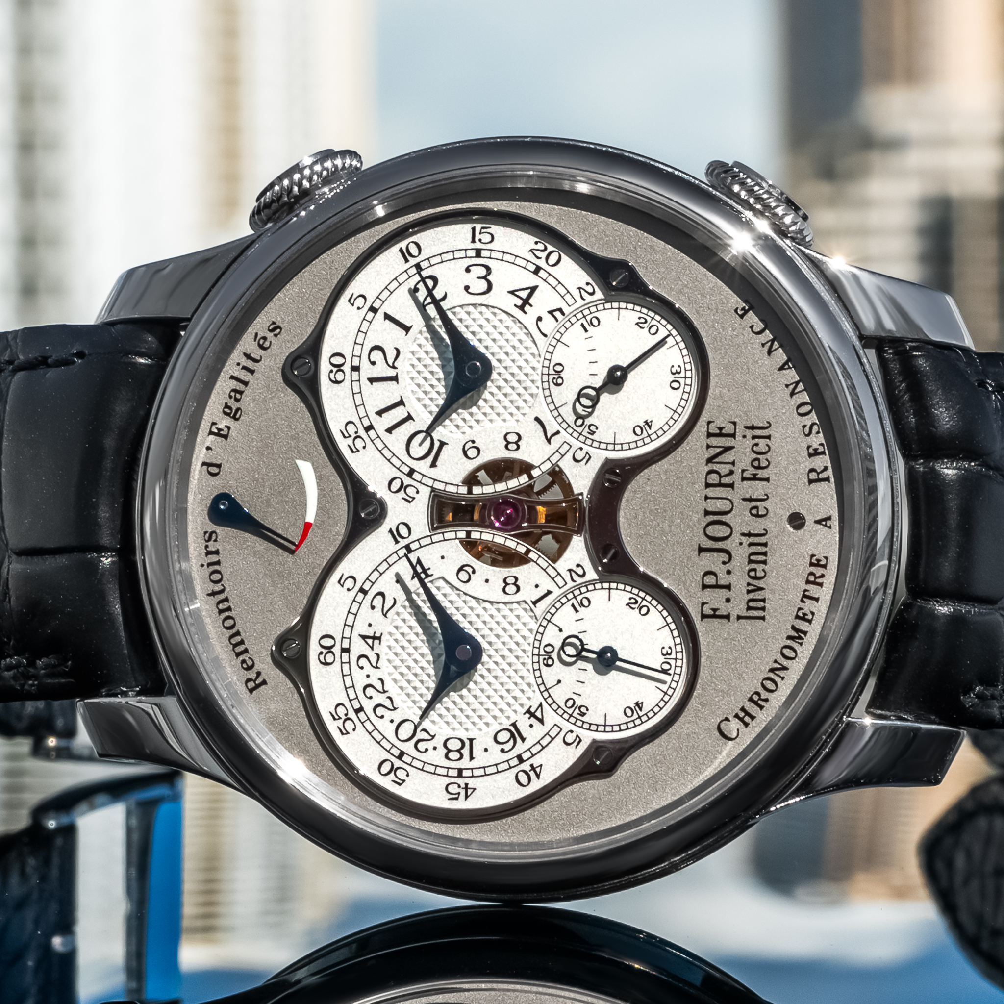 May be an image of wrist watch and text that says ' م س 80 O S エエで C 8 10 夏宝所 6 8 N 5 Egalités 60 12 OII 6 Onp 新間社 Remontoirs ntoirs : Cs C CA O 20 30 OV F.P.JOURNE Fecit…