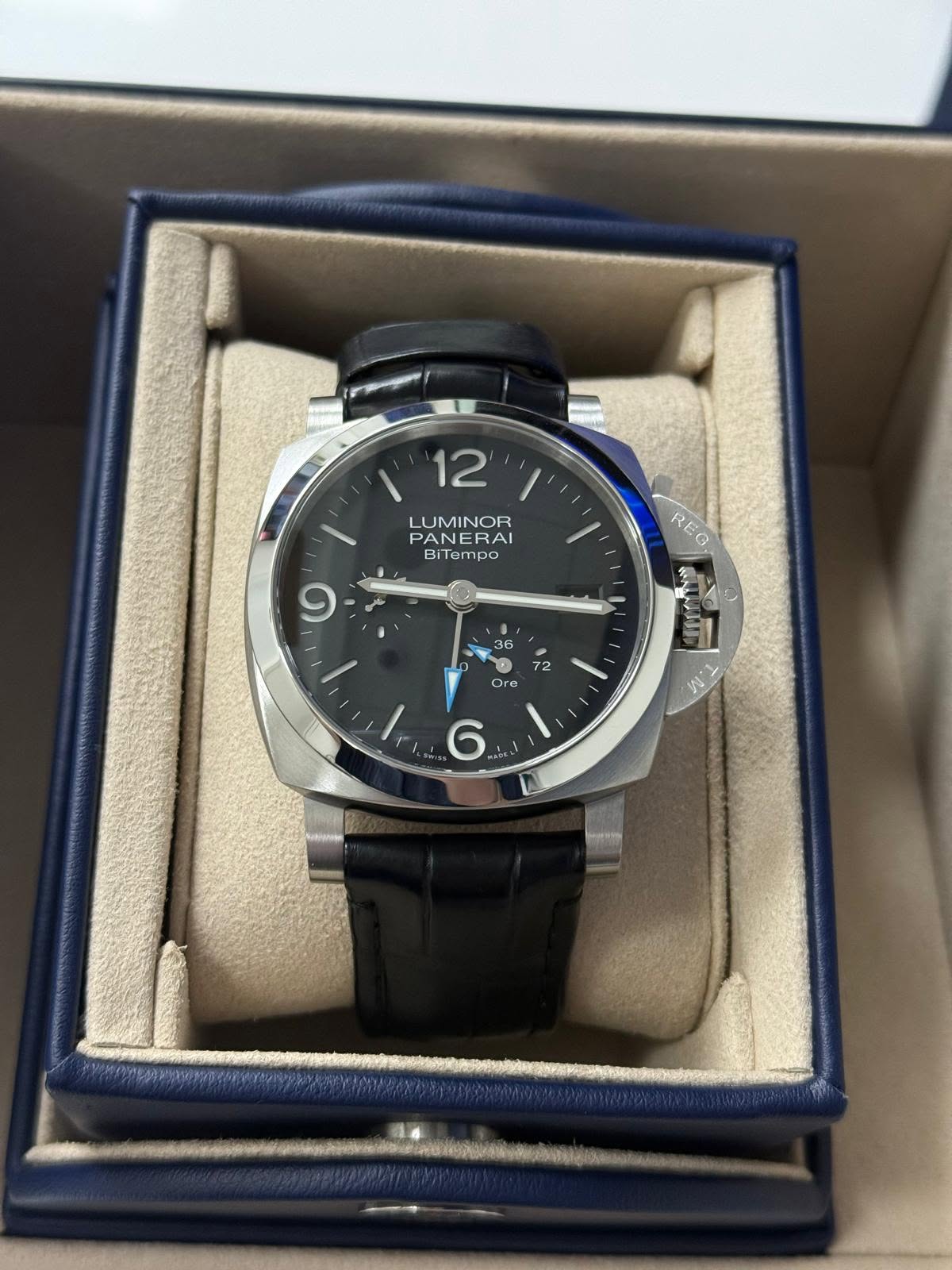 May be an image of wrist watch and text that says '١ 12 L LUMINOR PA PANERAI RAI BiTempo Terr mpo BiTer 9 36 36 REG በስታ ទននបលវ 72 Ore 6'
