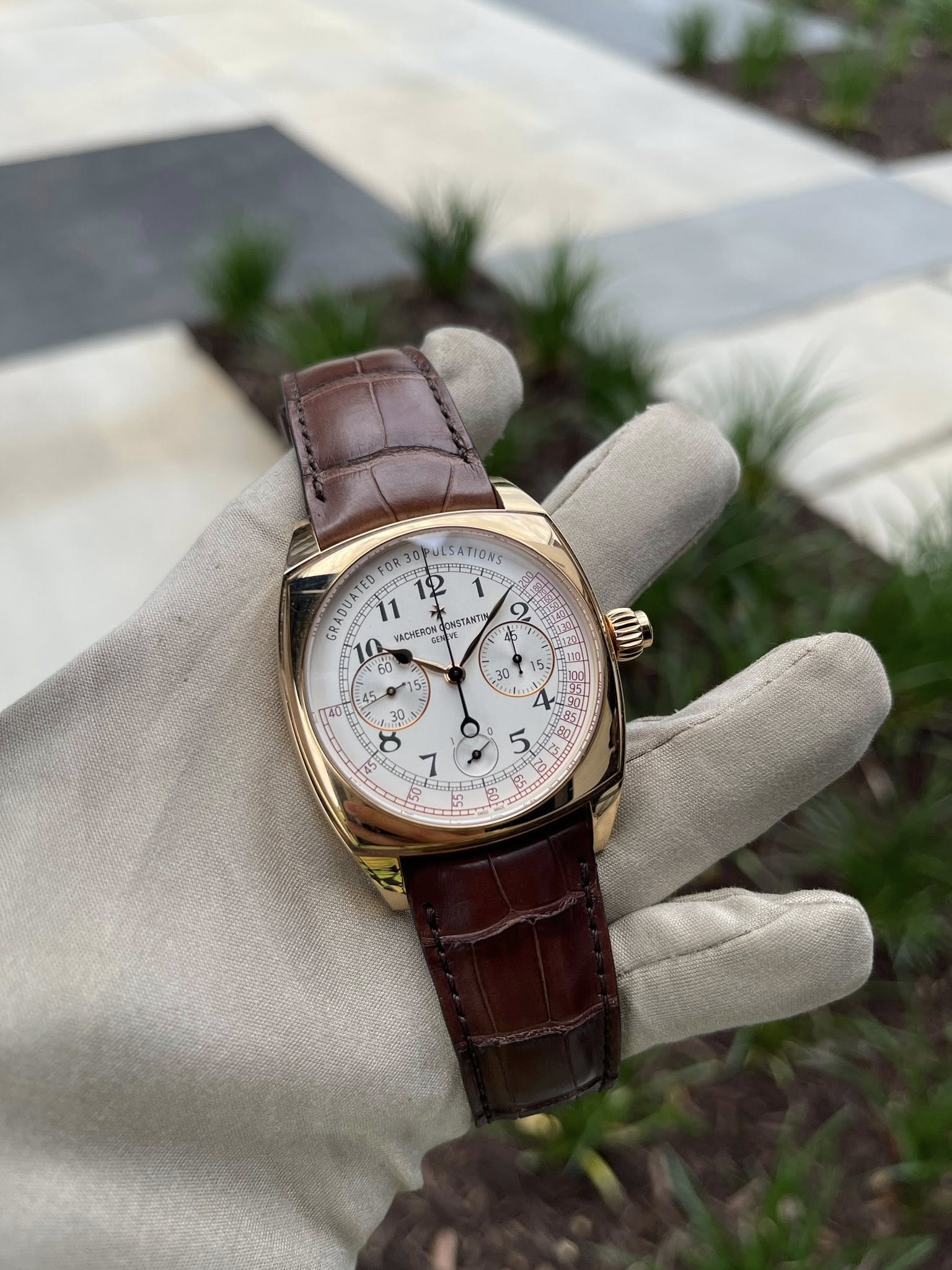 May be an image of wrist watch and text that says 'OR30 UESATIONS RADUAT PиABo 12 11 VACHERON ACNSTANT STAN 60 9 do 5 E N0 K dud Gr 0 1Bo 5 d 7 福'